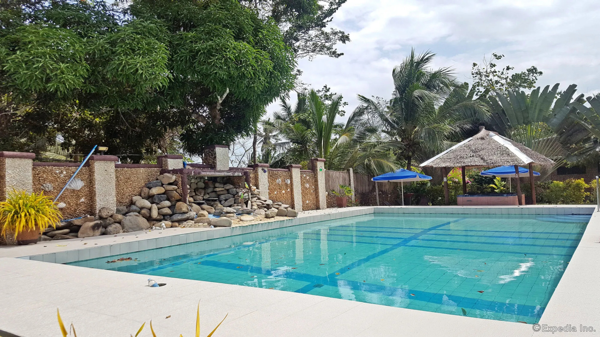 Cooper's Beach Resort