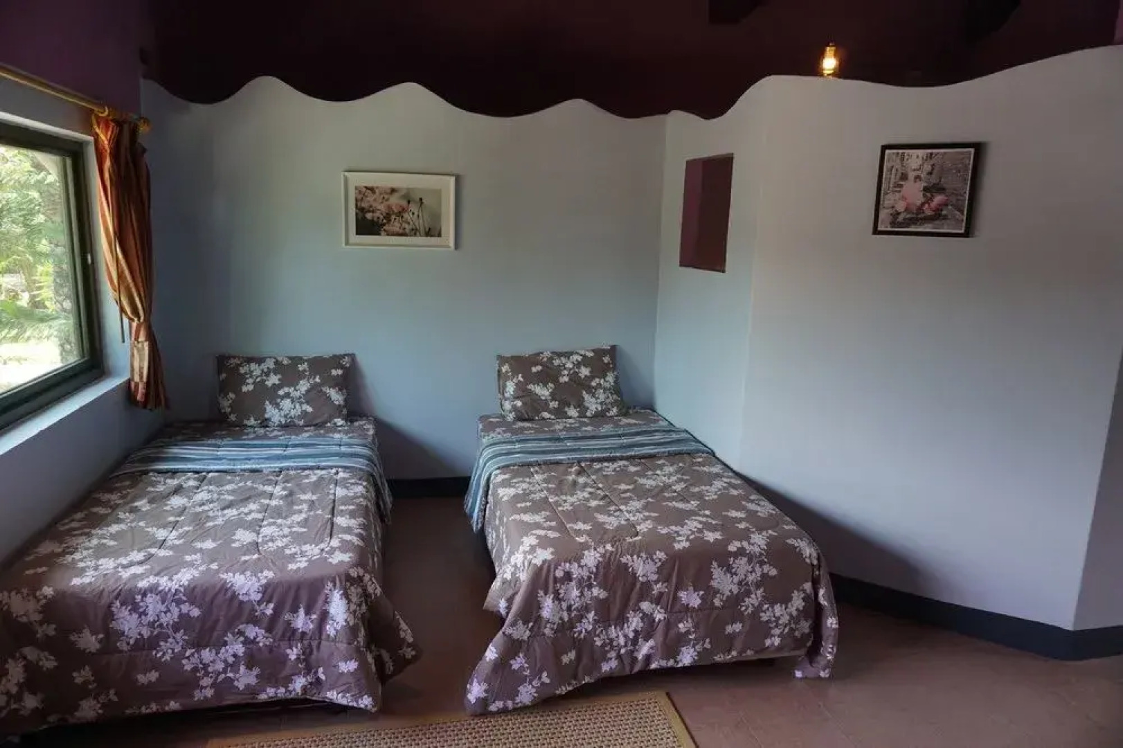 Stars Bistro and Bungalows