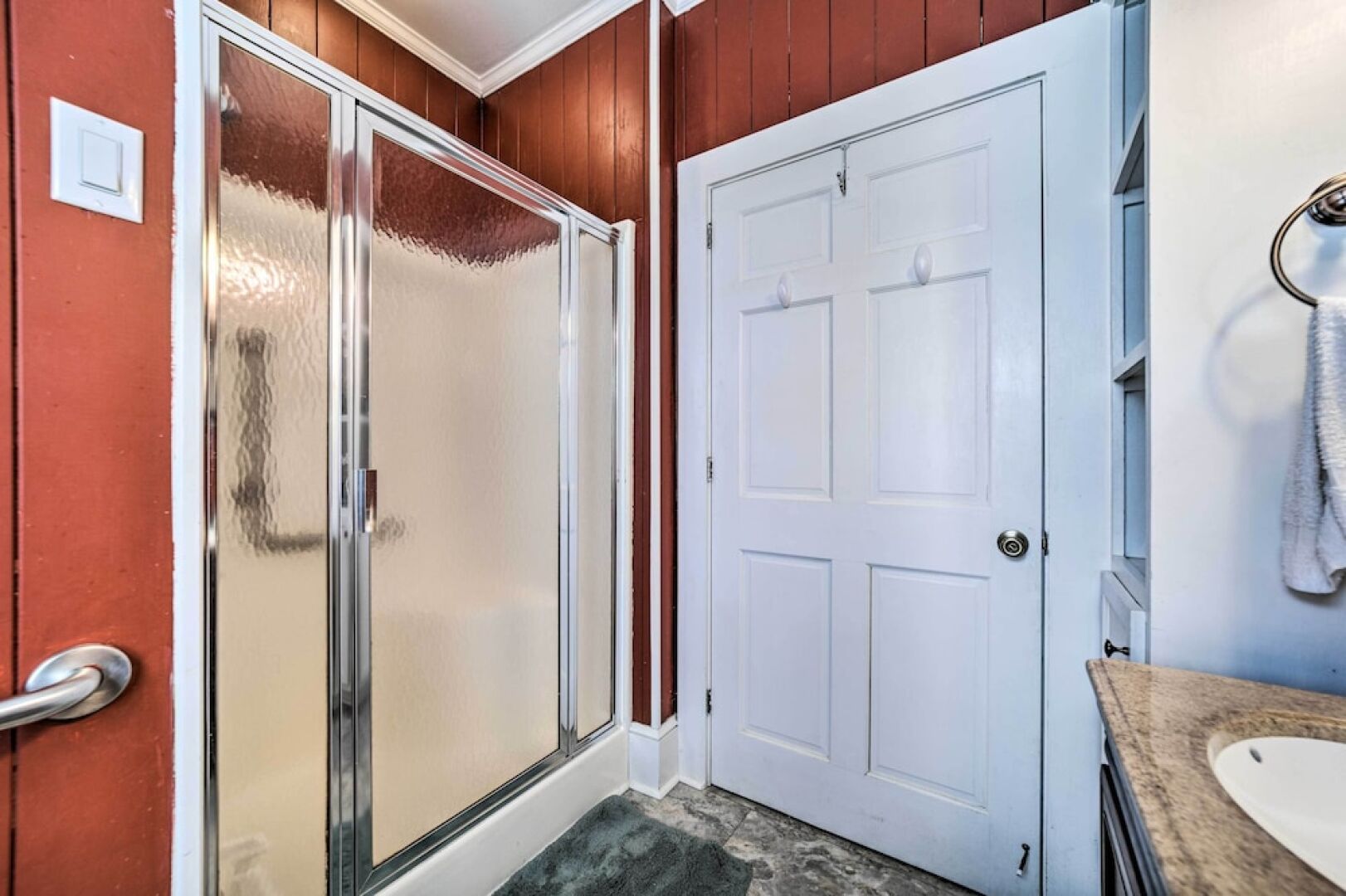 Quaint Home w/ Porch in Downtown Waynesville!