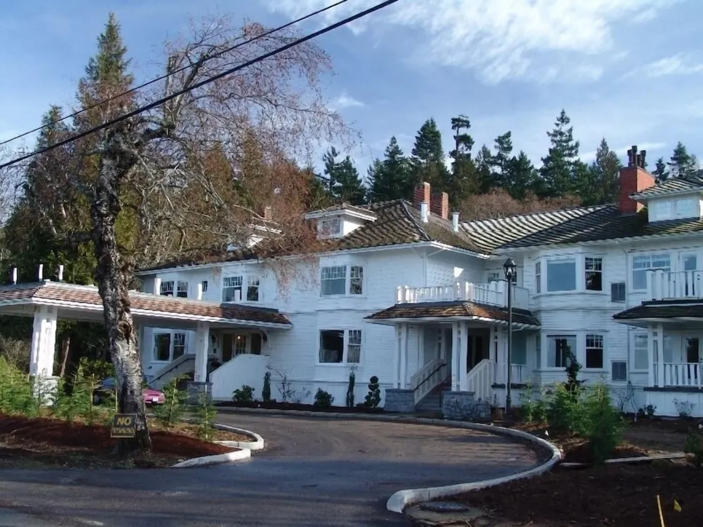 Crown Mansion Boutique Hotel & Villas