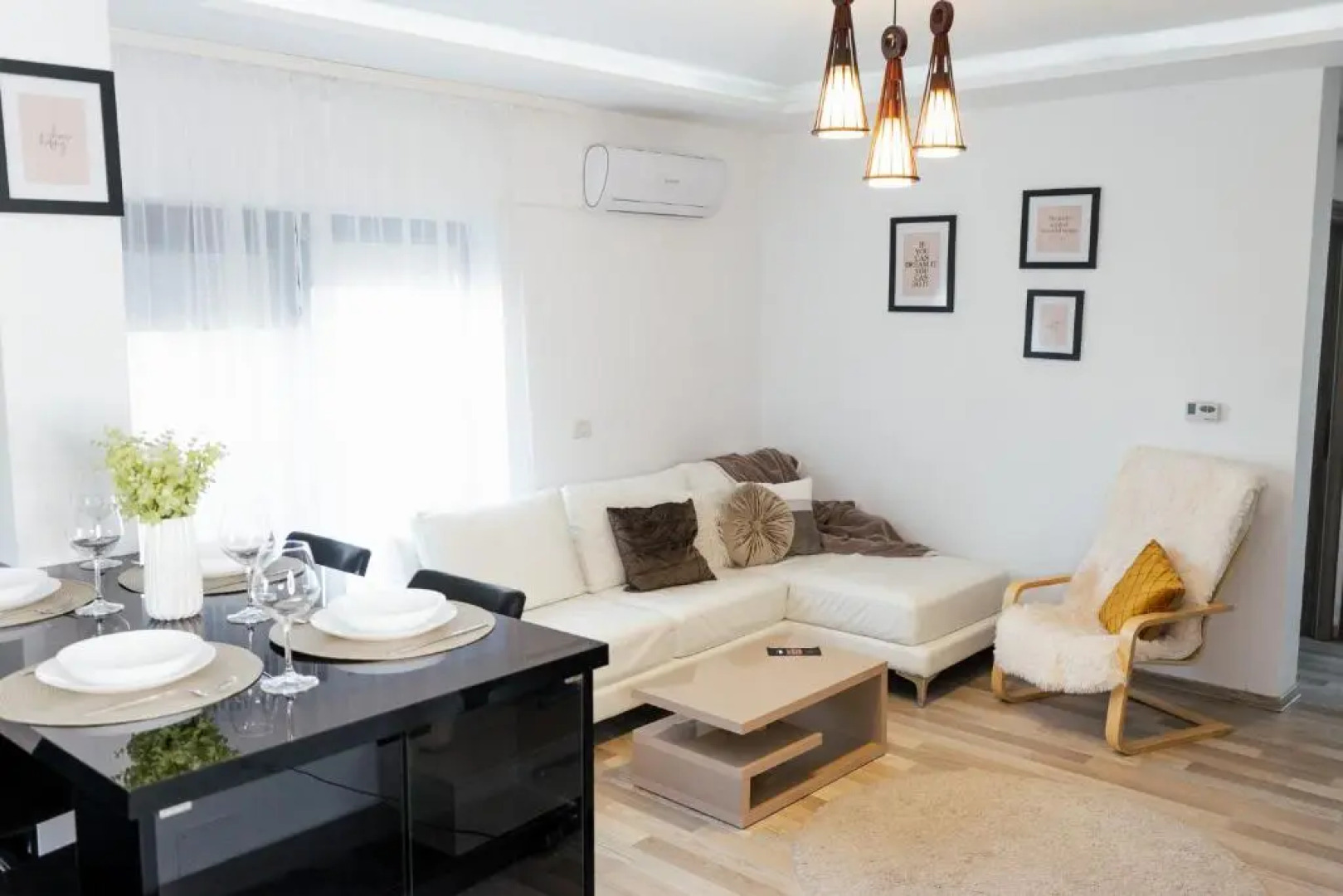 Luxury Apartment with Private Parking