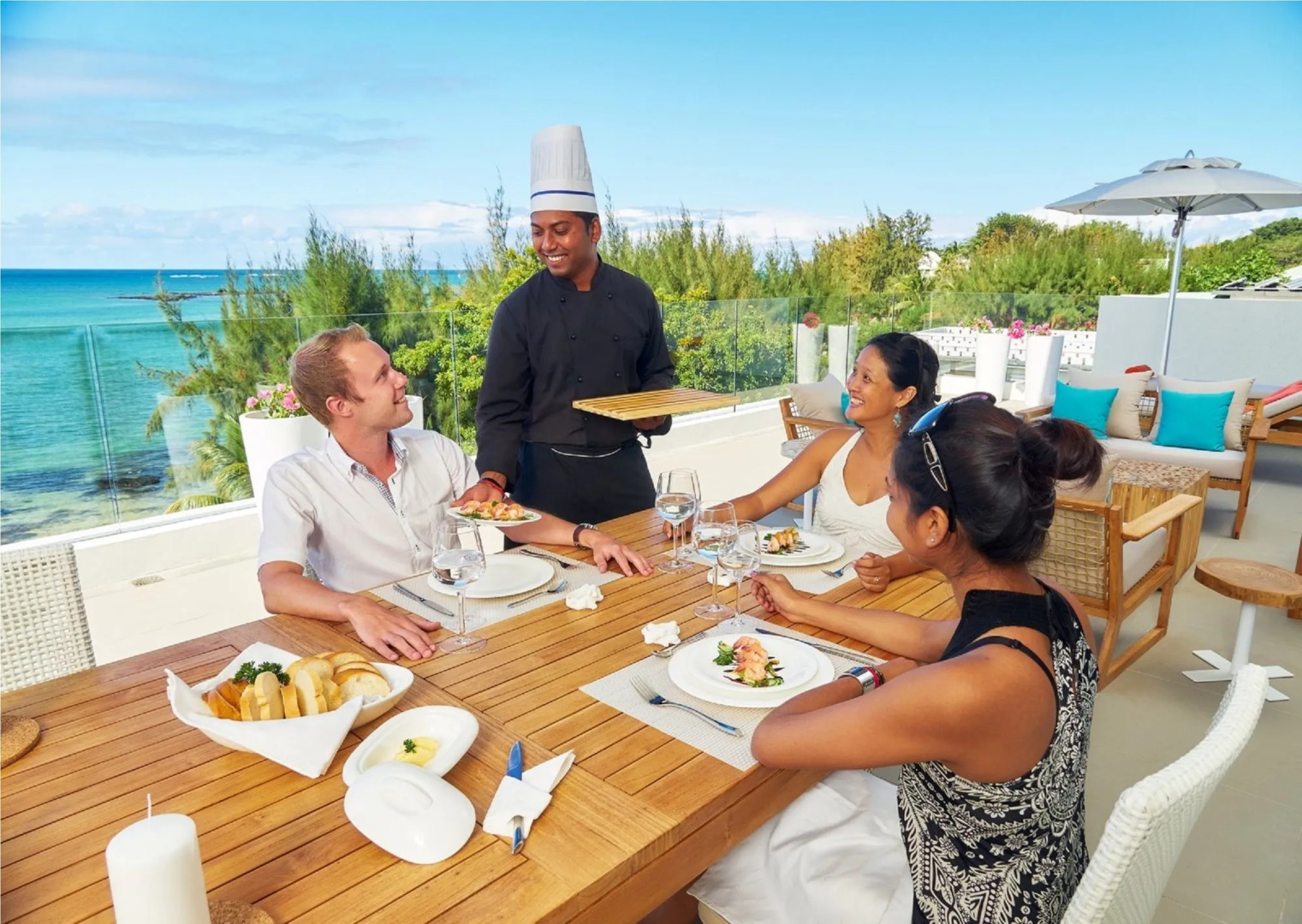 Myra Seafront Suites with Lov