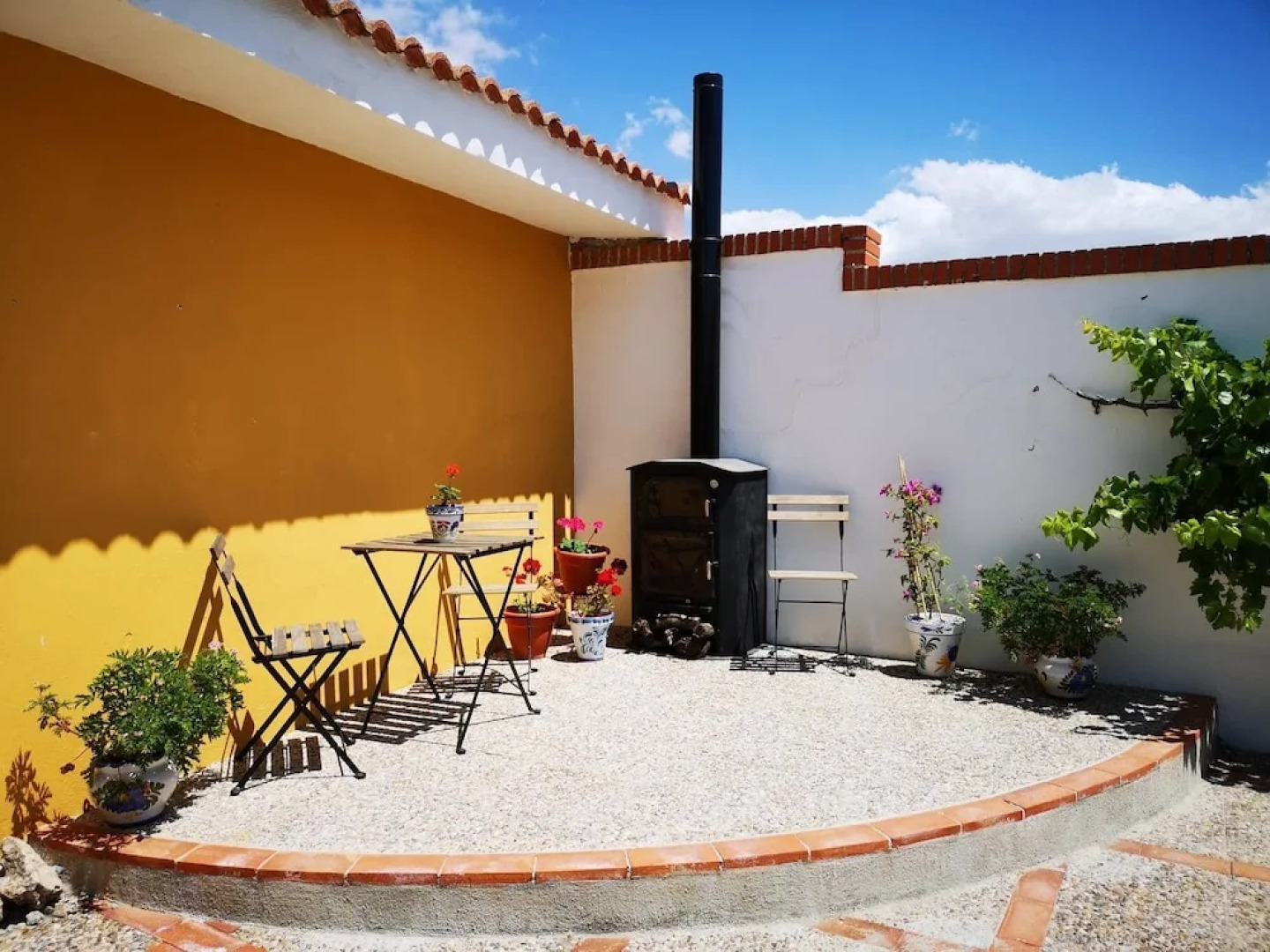 Beautiful 13 bed Villa, Private Pool, Large Garden