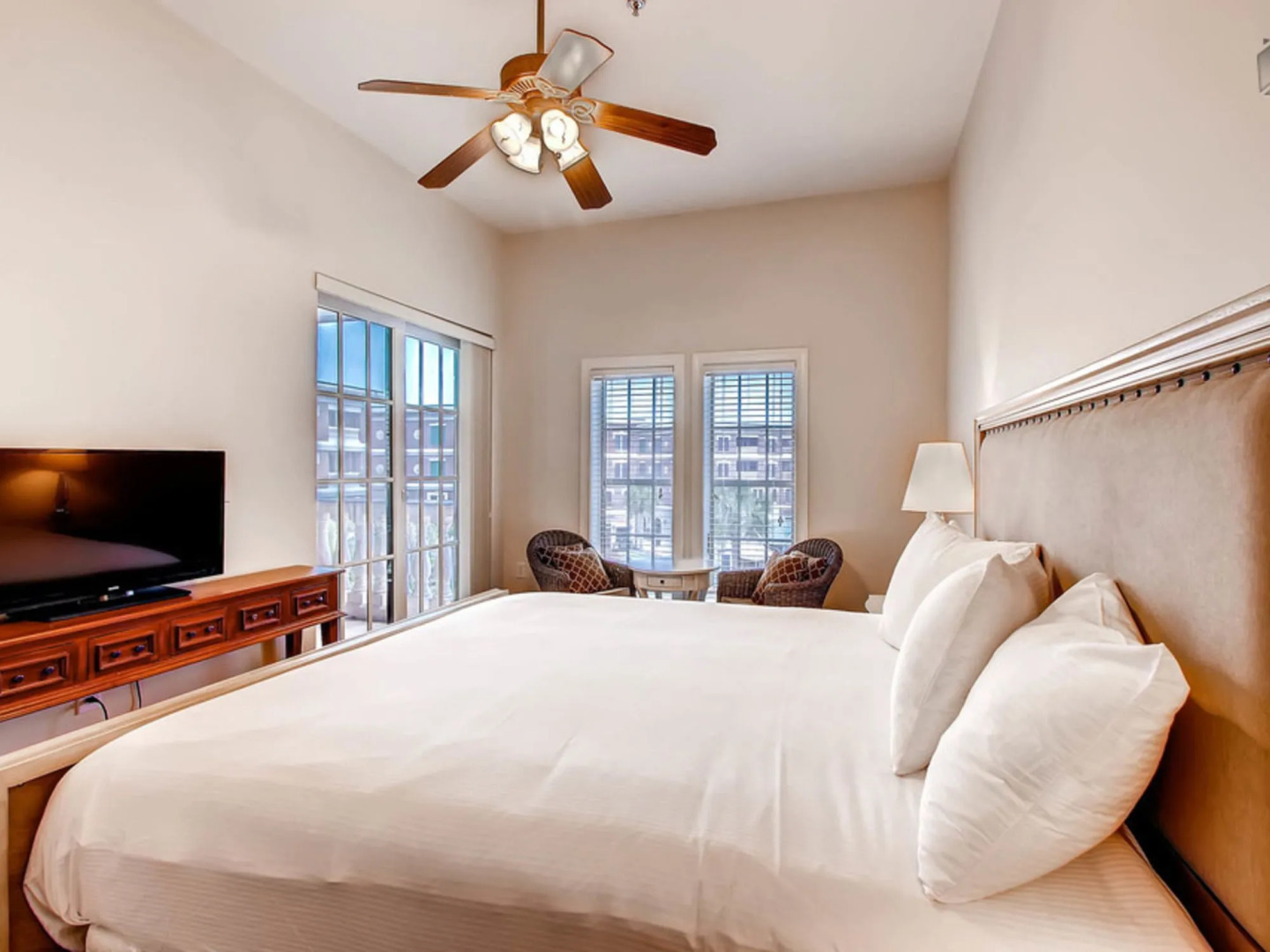 The Newcastle by RedAwning