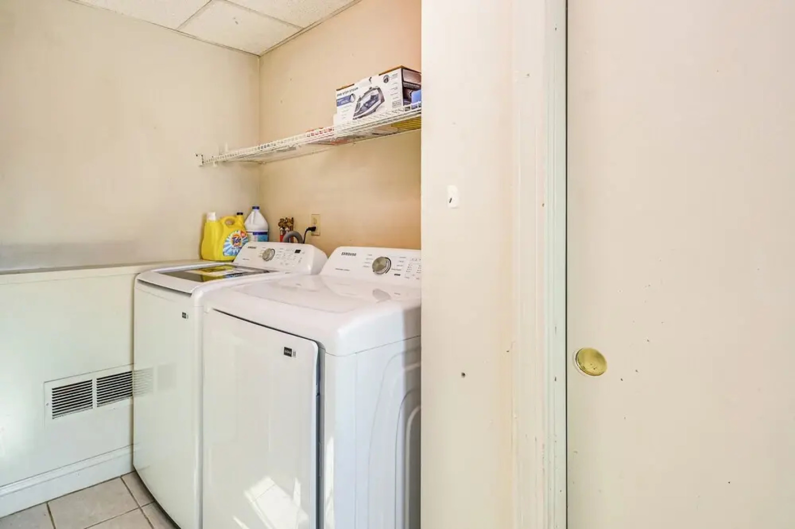 9 Mi to Dtwn Boston: Cozy Malden Apartment