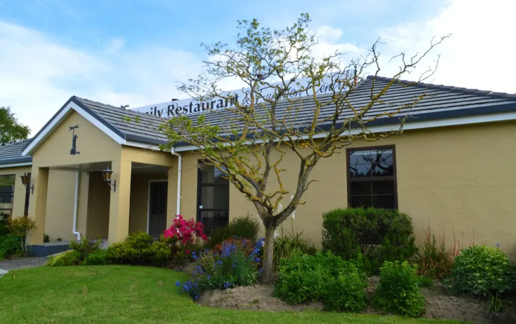 Brightwater Motor Inn