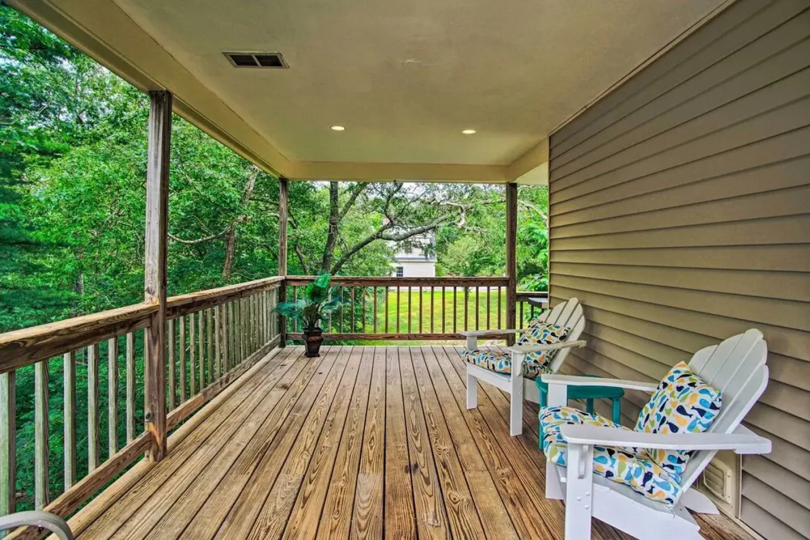 Cape Cod Home w/ Deck ~ 3 Mi to Beaches