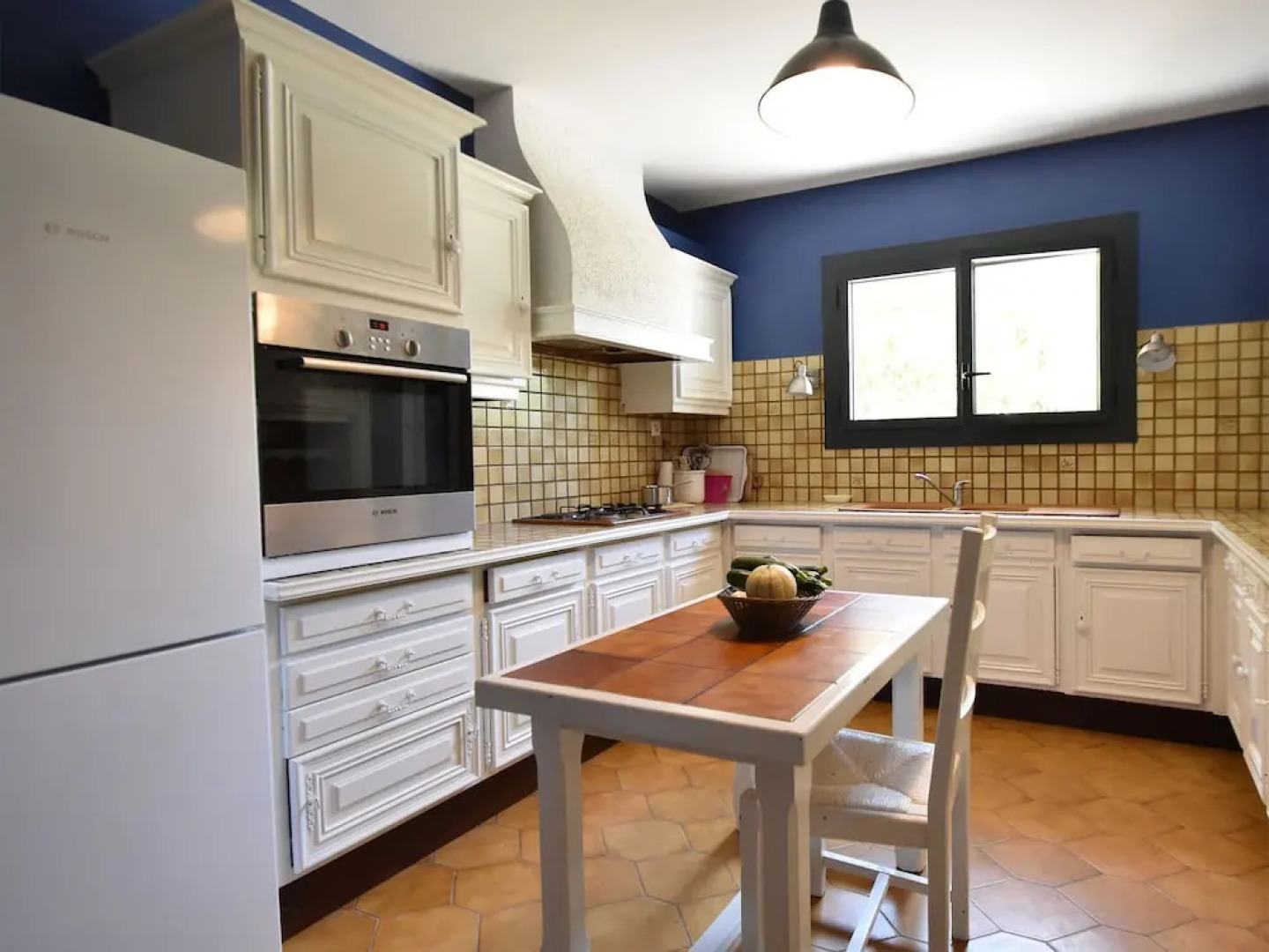 Villa With Heated Pool, Beautiful View and Garden, Near Vaison-la-romaine