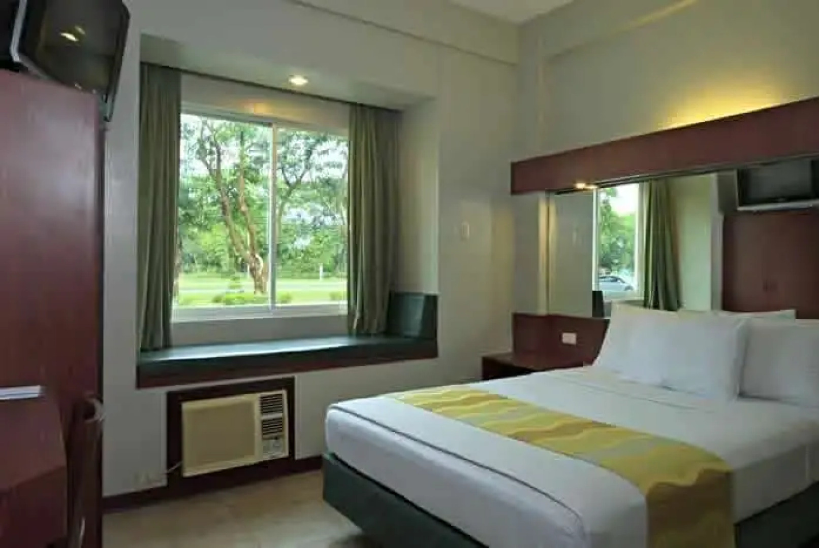 Microtel by Wyndham Tarlac