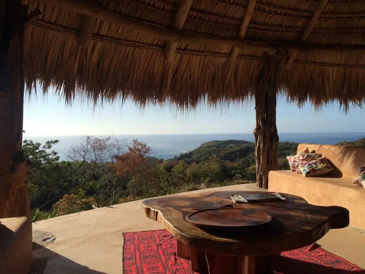 Las Almas Petit Hotel