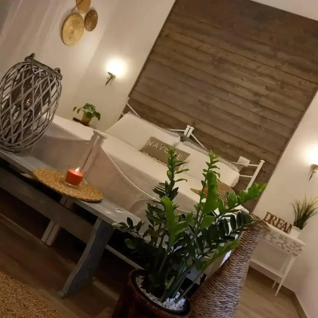 An Oasi for Traveller Close to the Lake and Lugano