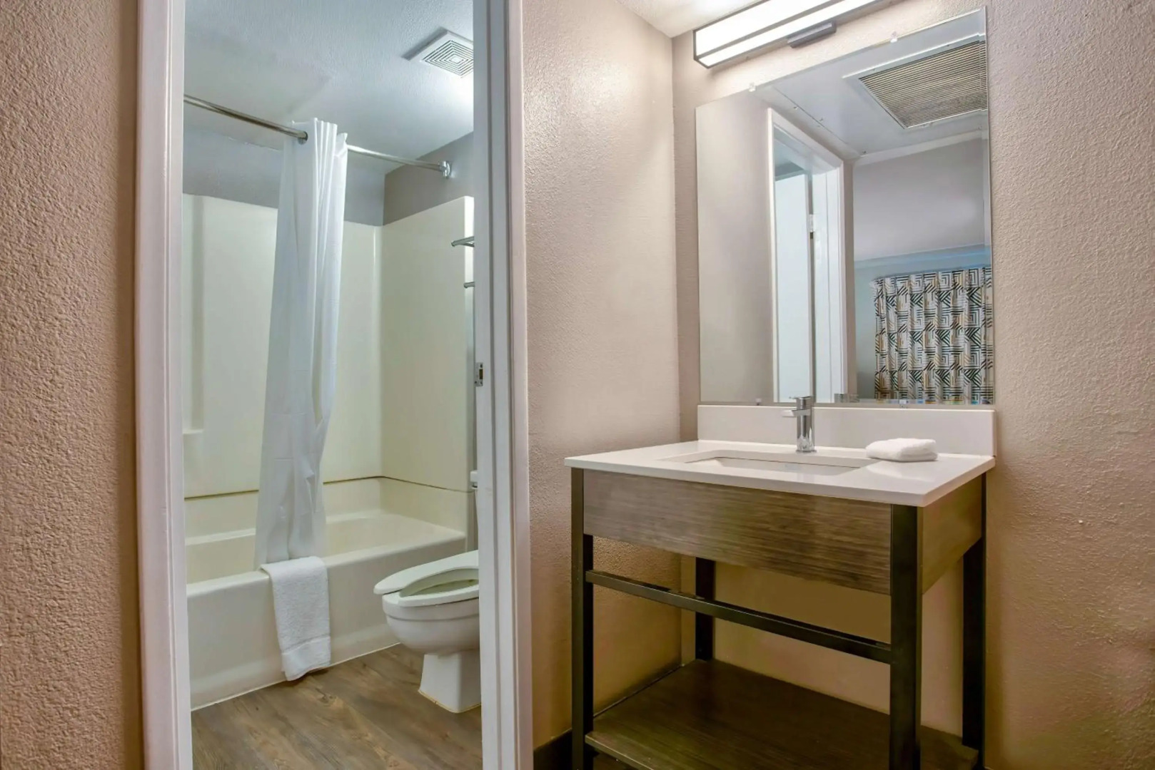 Motel 6 Kingman, AZ - Route 66 East