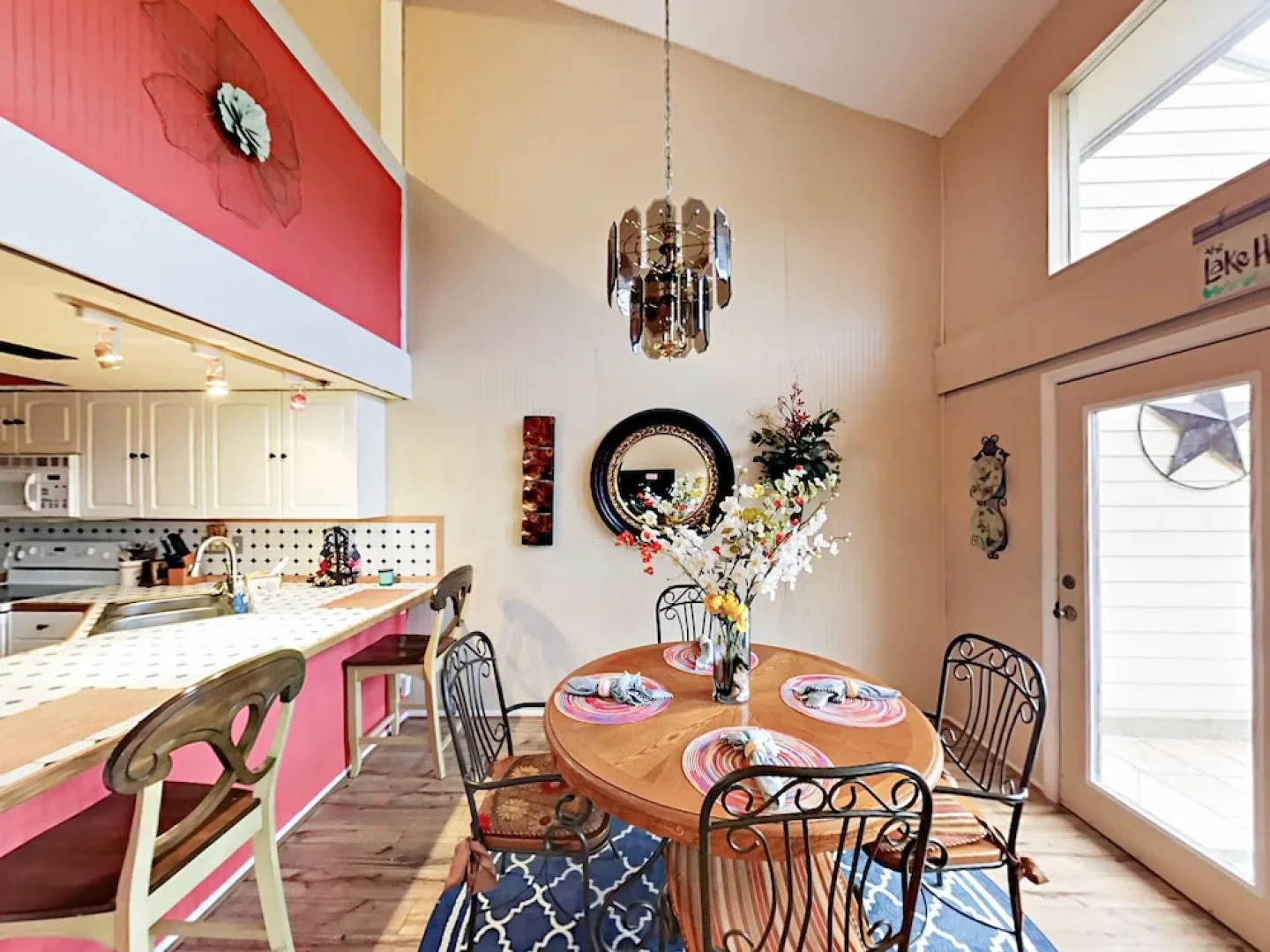 219 Comanche Home 2 Bedrooms 2 Bathrooms Home