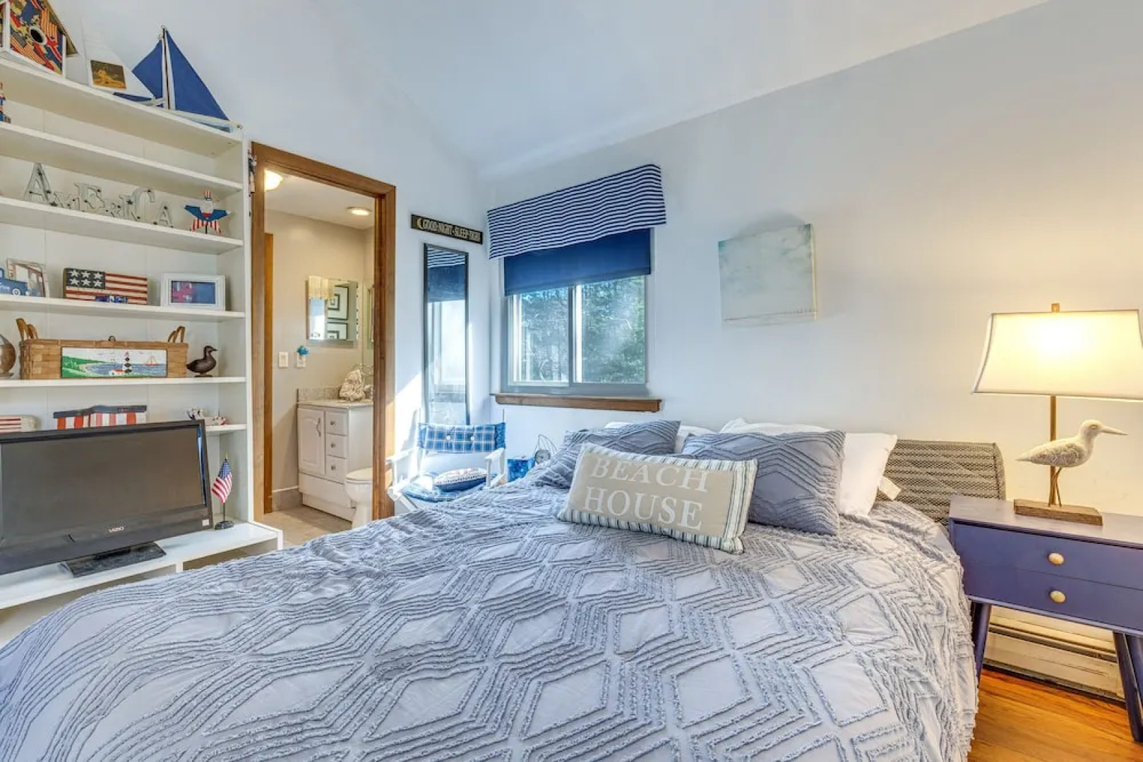 East Hampton Home w Hot Tub & Seasonal Pool