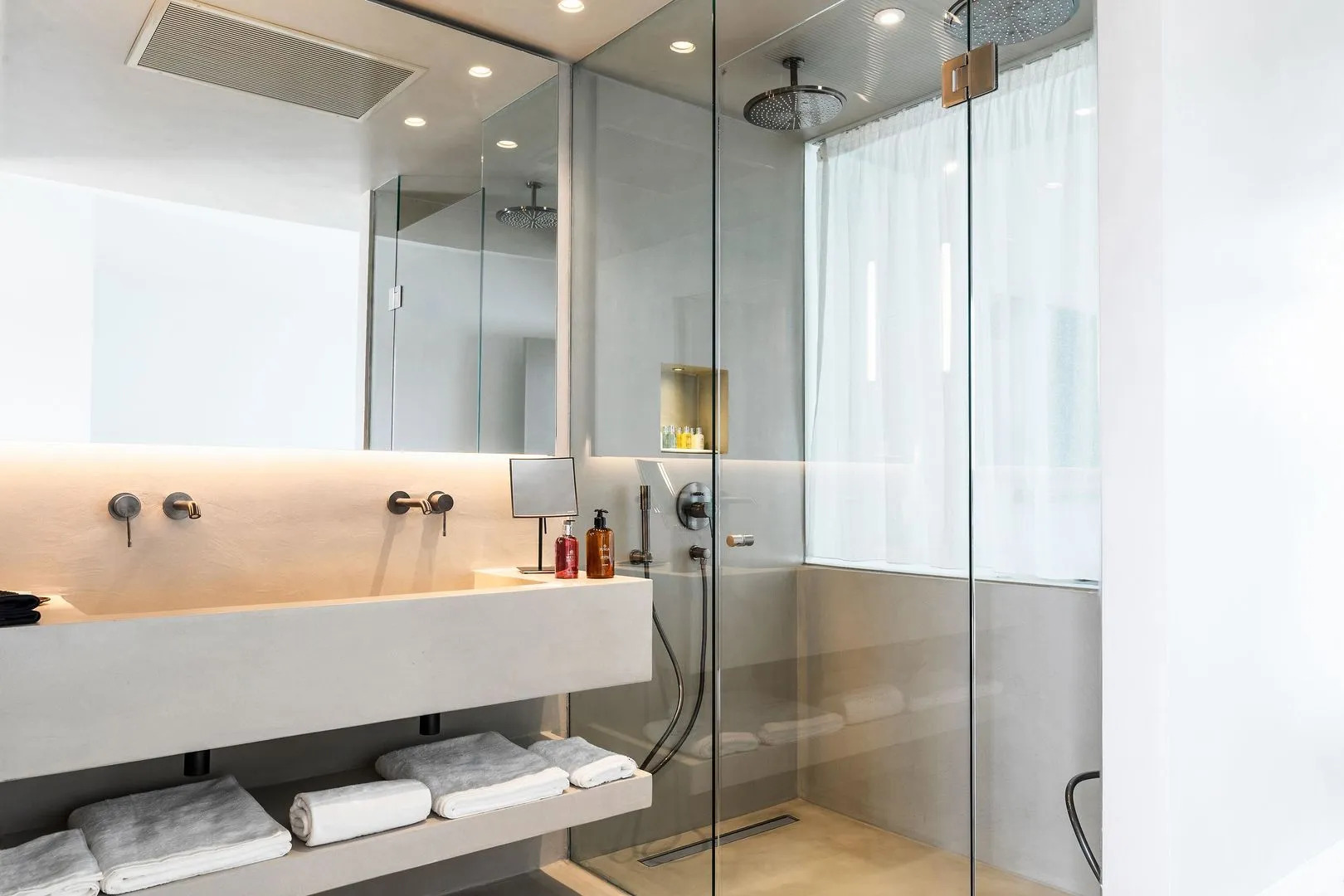 Domes White Coast Milos, Small Luxury Hotels of the World – Adults Only