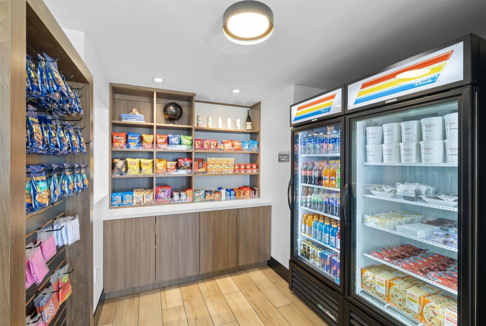 La Quinta Inn & Suites by Wyndham Santa Cruz