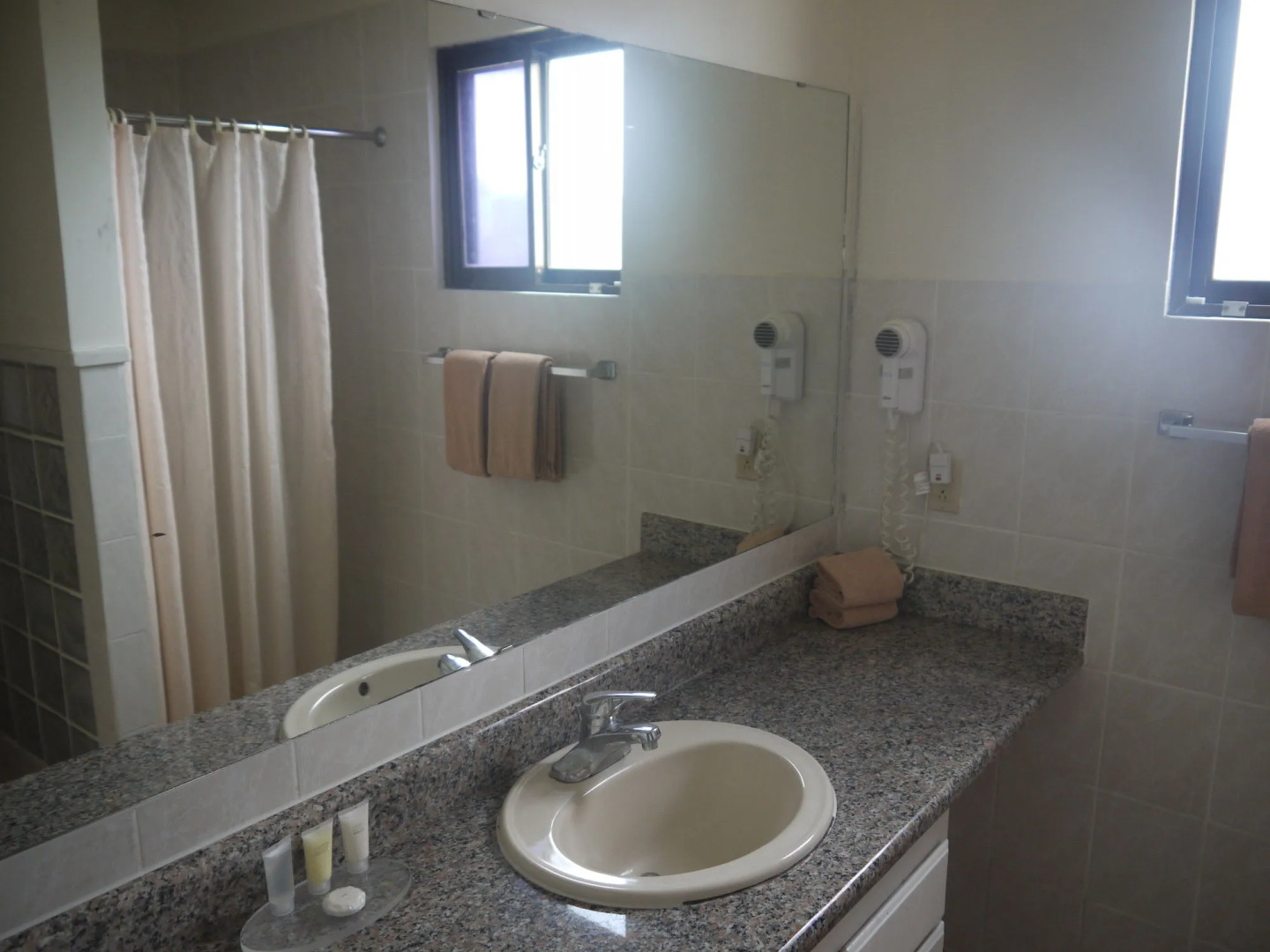 Aquarius Beach Tower