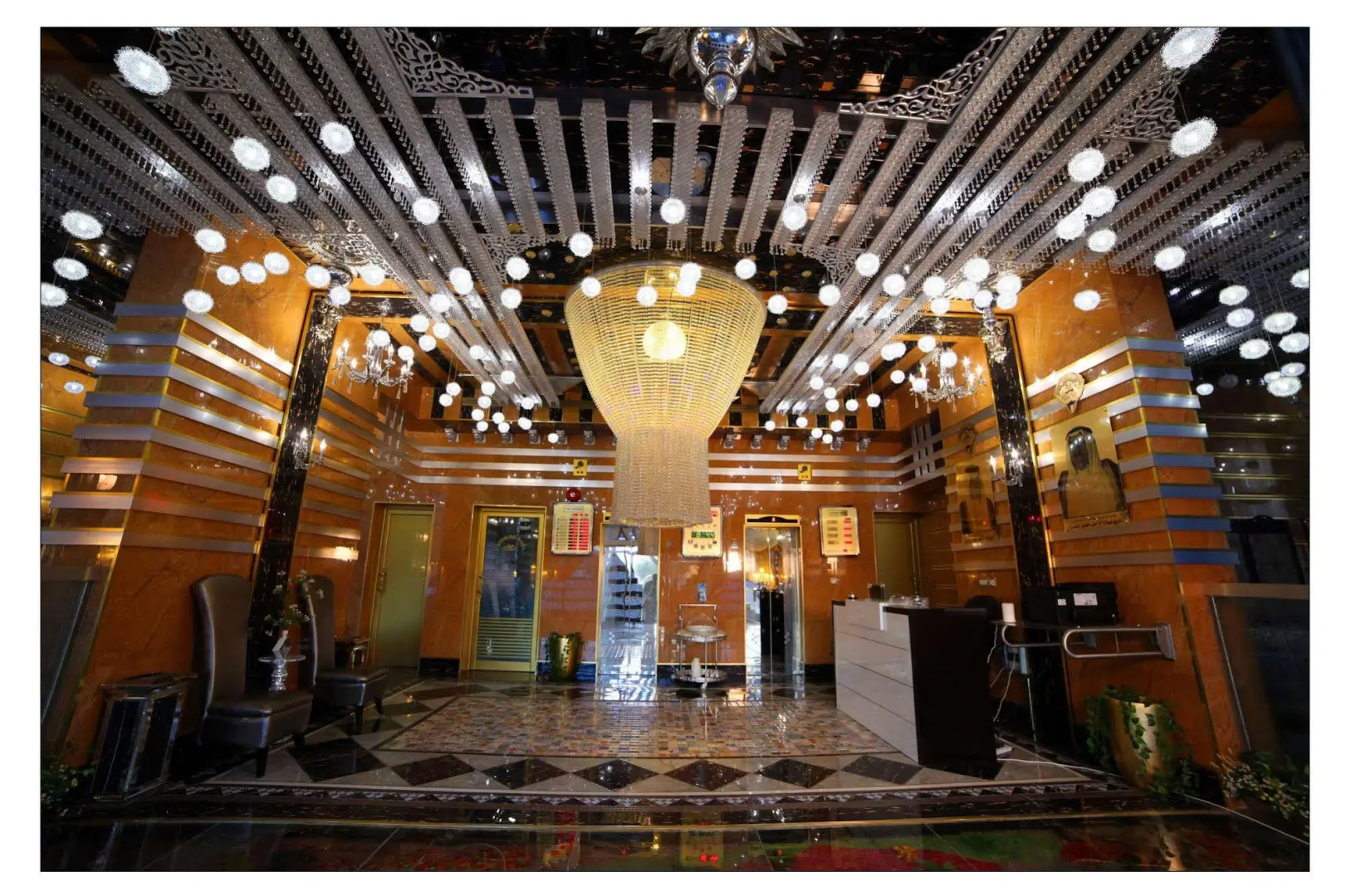 Roomi Suites Hotel