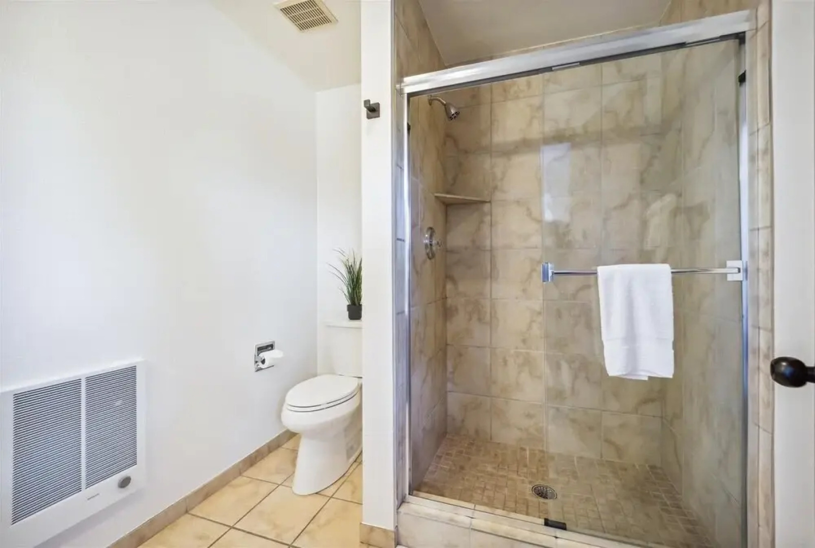 Twins Getaway At Meadow Creek 3 Bedroom Duplex by RedAwning