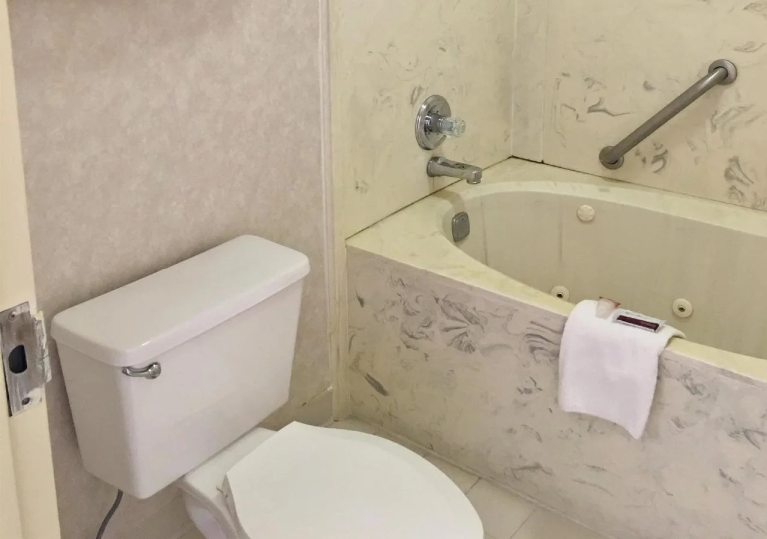 Americas Best Value Inn & Suites Clarksdale