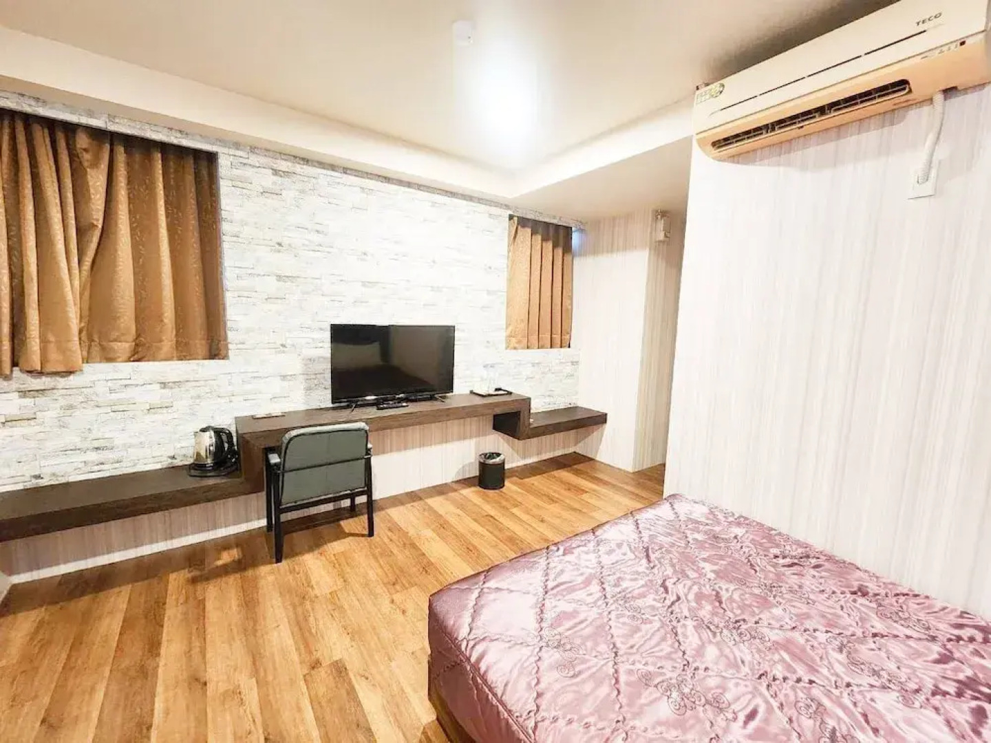 Royal Business Hotel