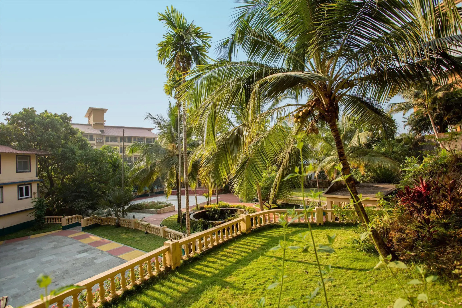 Rendezvous Beach Resort