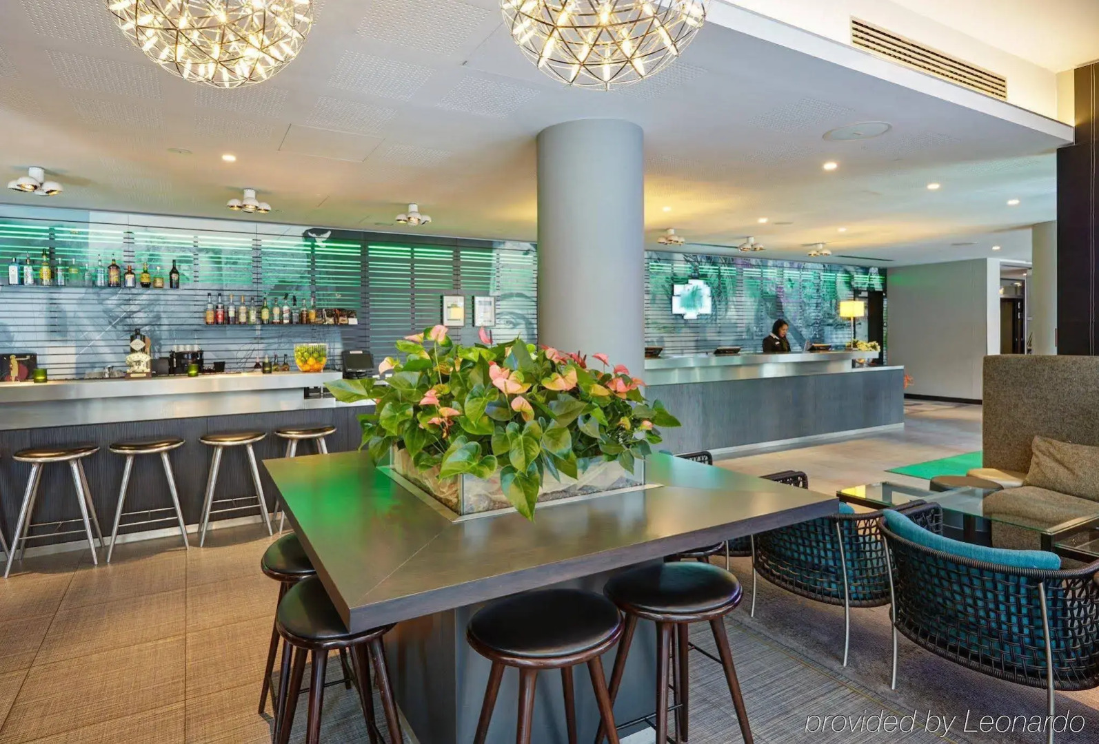 Отель Premier Inn Berlin Alexanderplatz