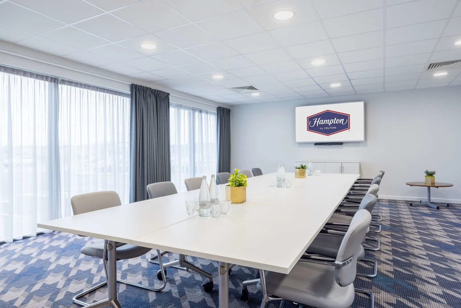 Hampton by Hilton Humberside Airport