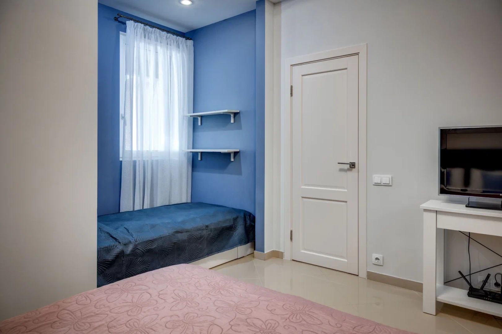 Фамилия Делюкс