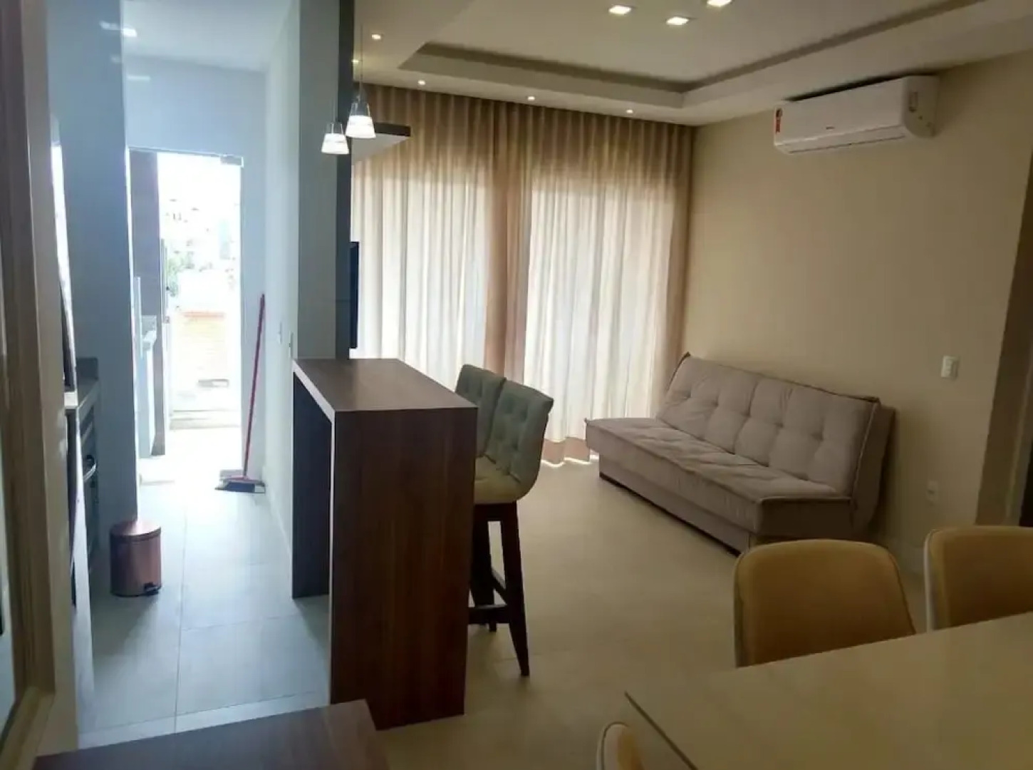 MGui 307 - Apartamento Centro de Bombinhas