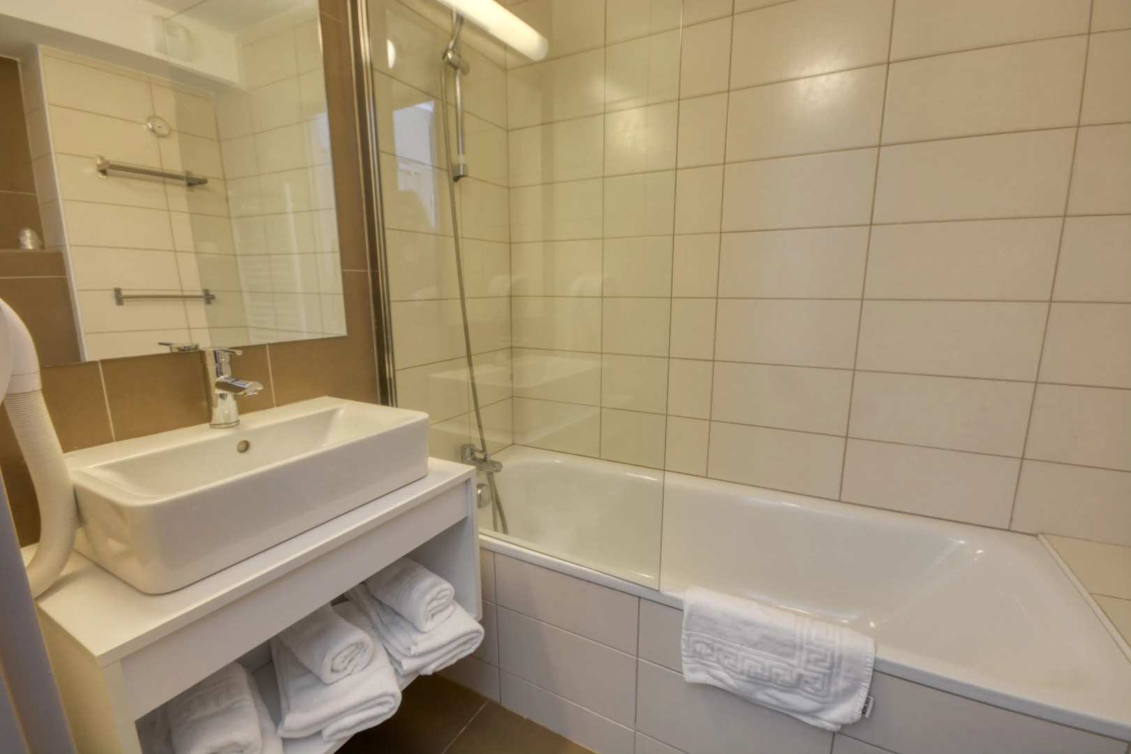 SOWELL RÉSIDENCES New Chastillon