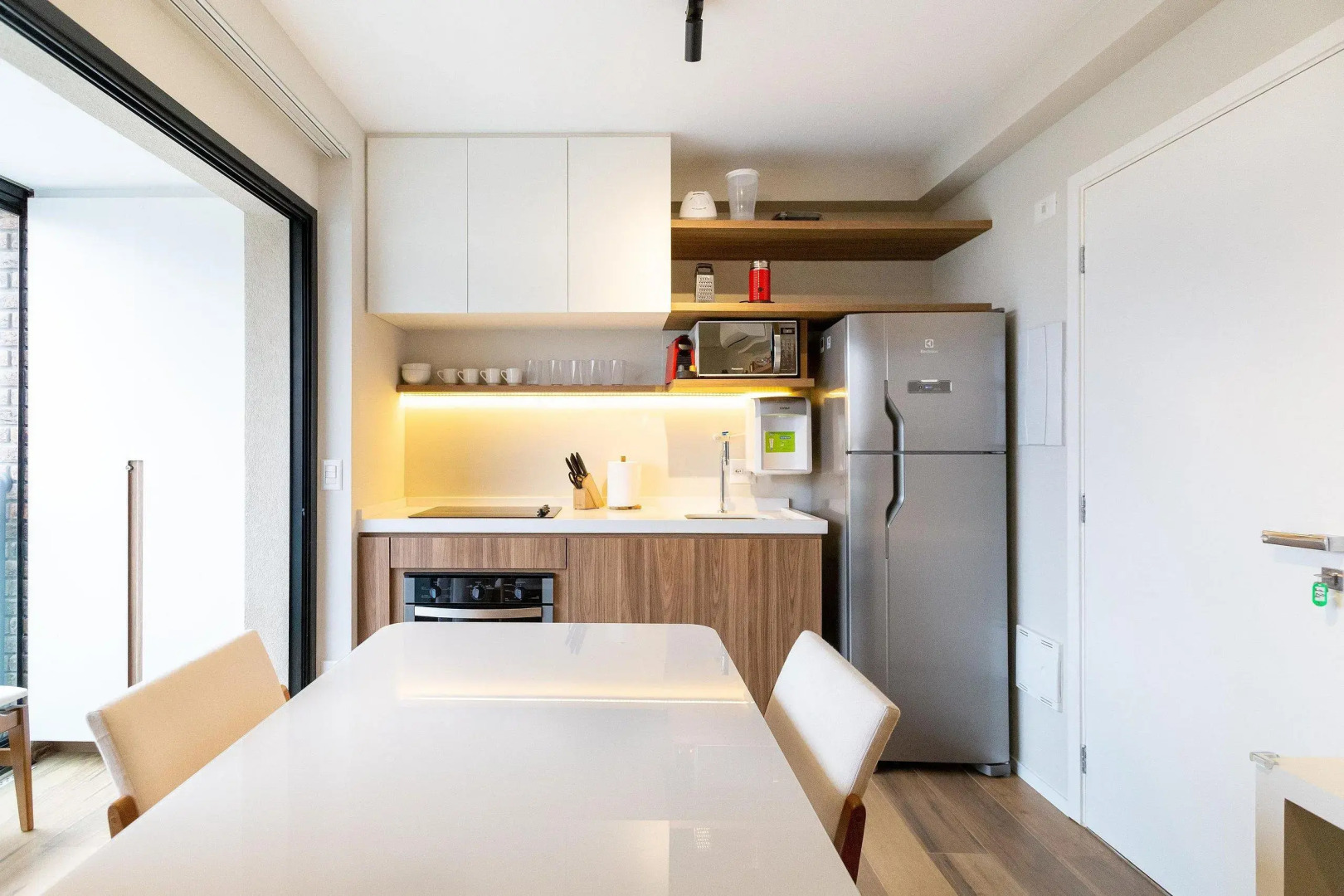 Apartamento novo, silencioso e com infraestrutura de lazer na Vila Madalena.