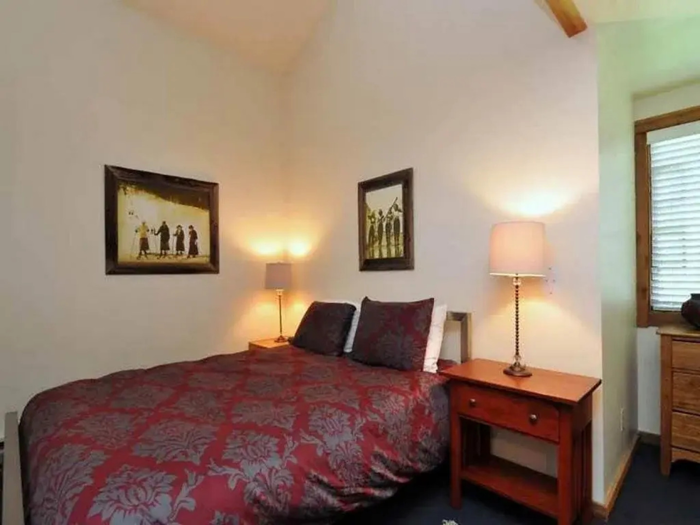 Greyhawk Condominiums Warm Springs, Great Location for Bike and Ski