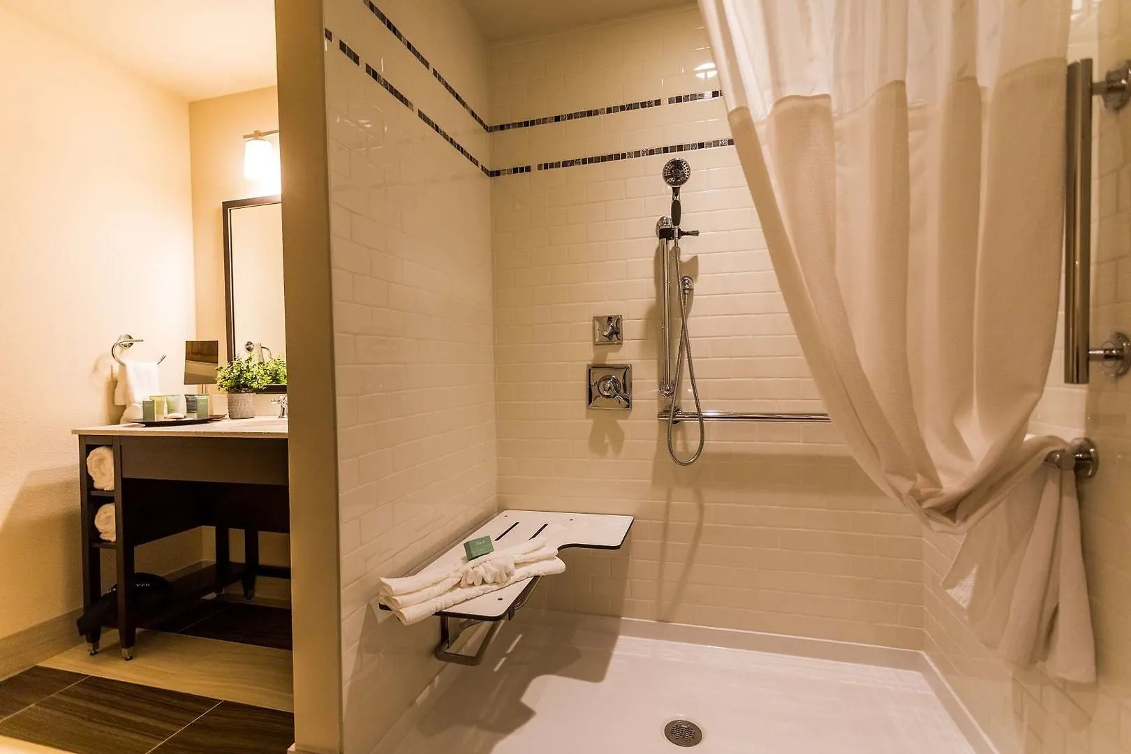 The Lodge at Columbia Point