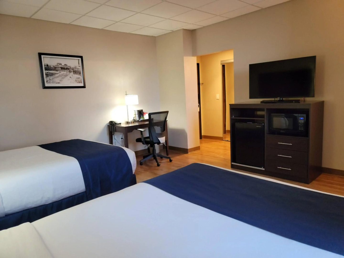 Ariel Broadway Hotel