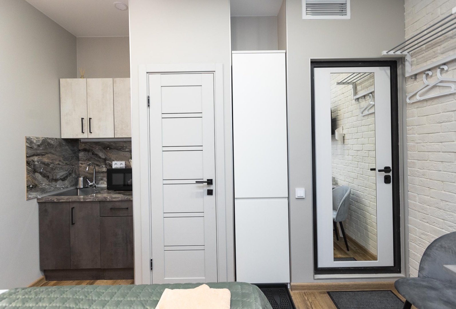 MOKO Apartments (МОКО Апартментс) на проспекте Новоясеневский