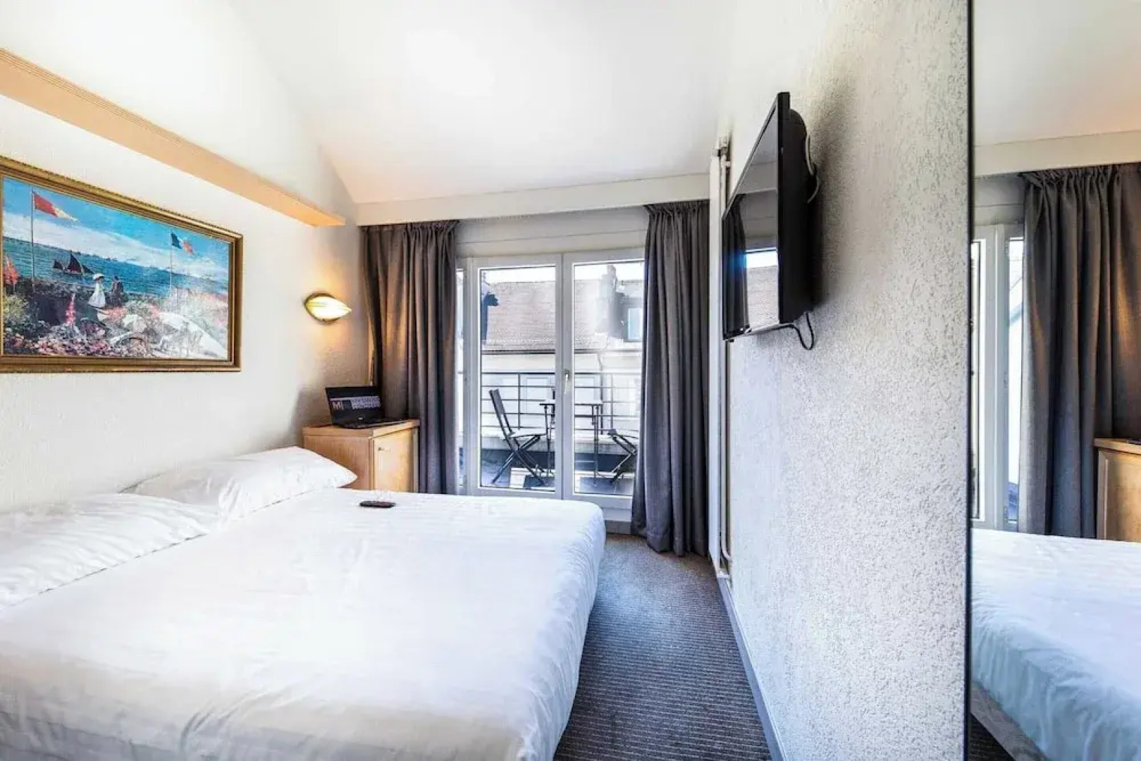 Modern Apartment - AC- 1br-2p- Geneva