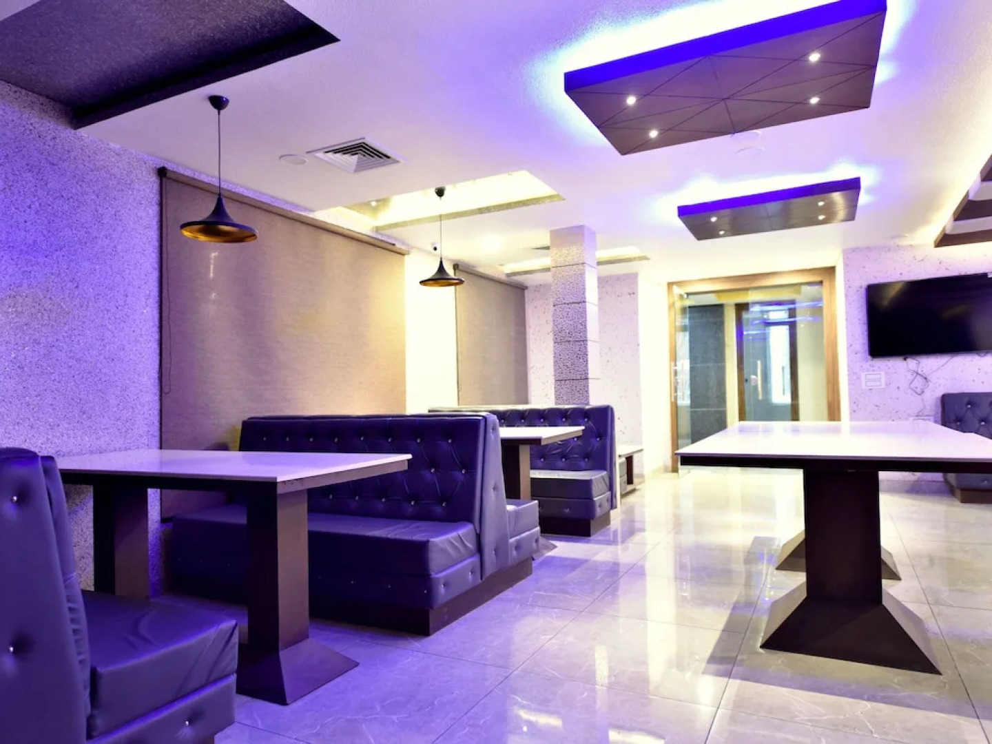 OYO 13217 S S International