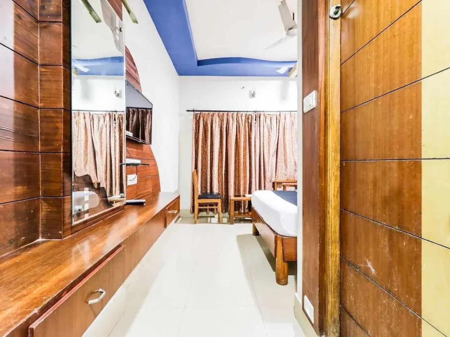 Hotel Vijetha Inn by OYO Rooms