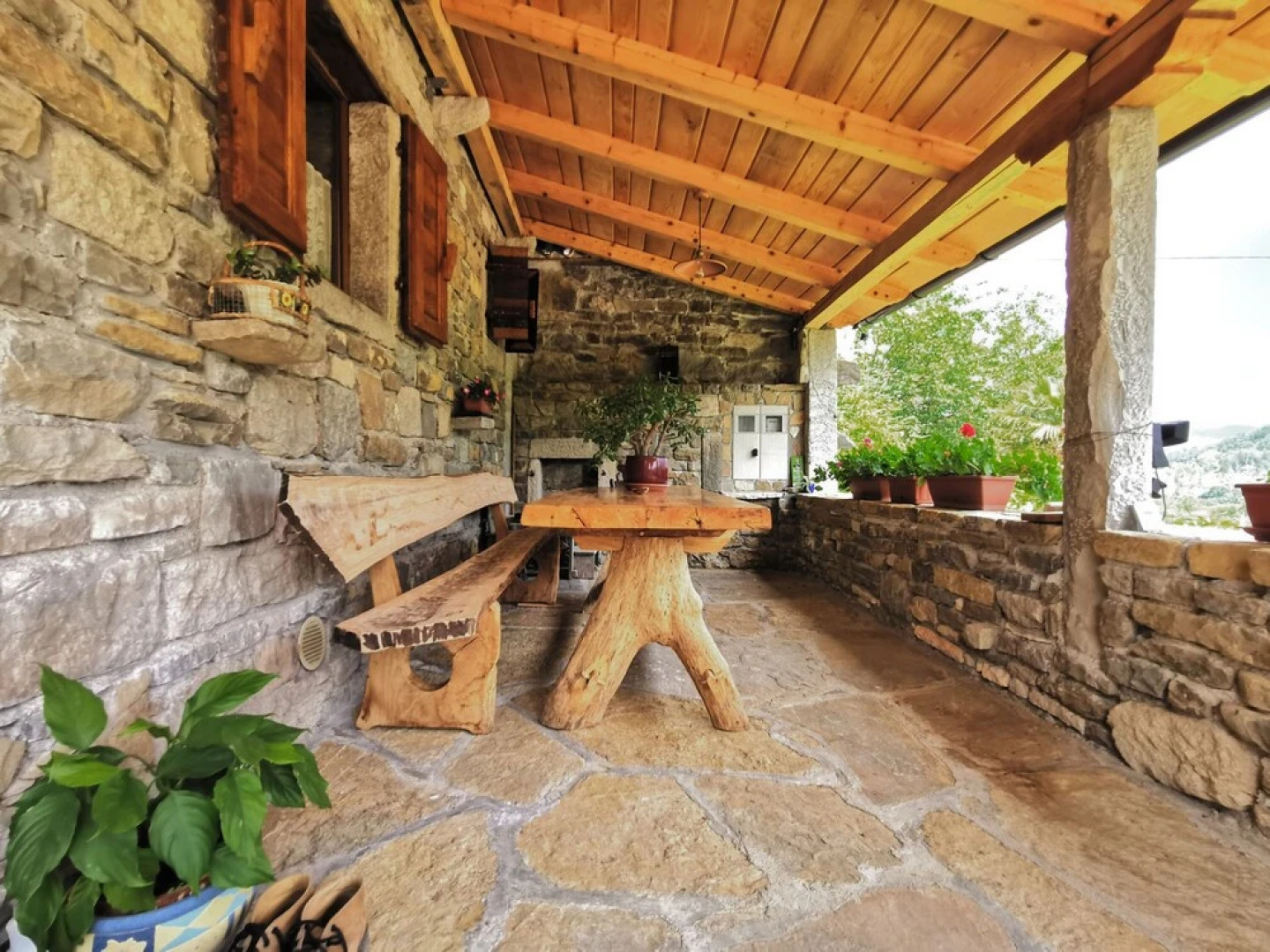 Casa Mira - Two Bedroom Holiday Home with Pool