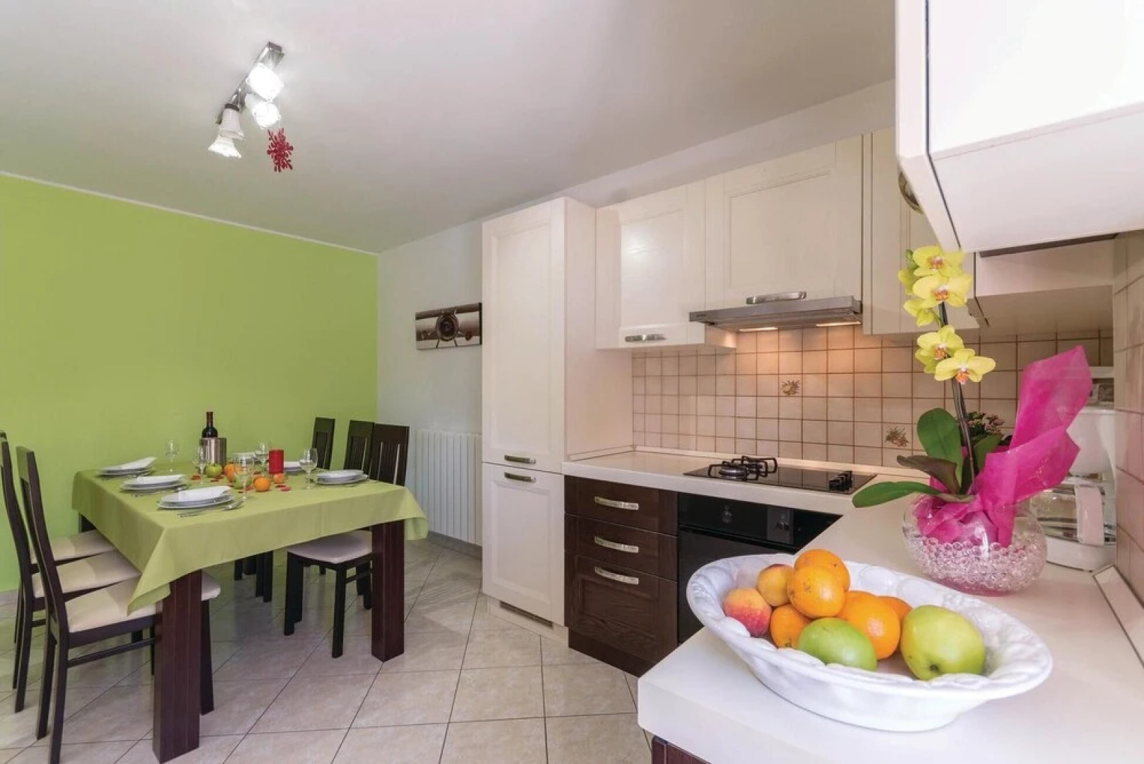 Beautiful Home in Orbanici With Wifi and 3 Bedrooms