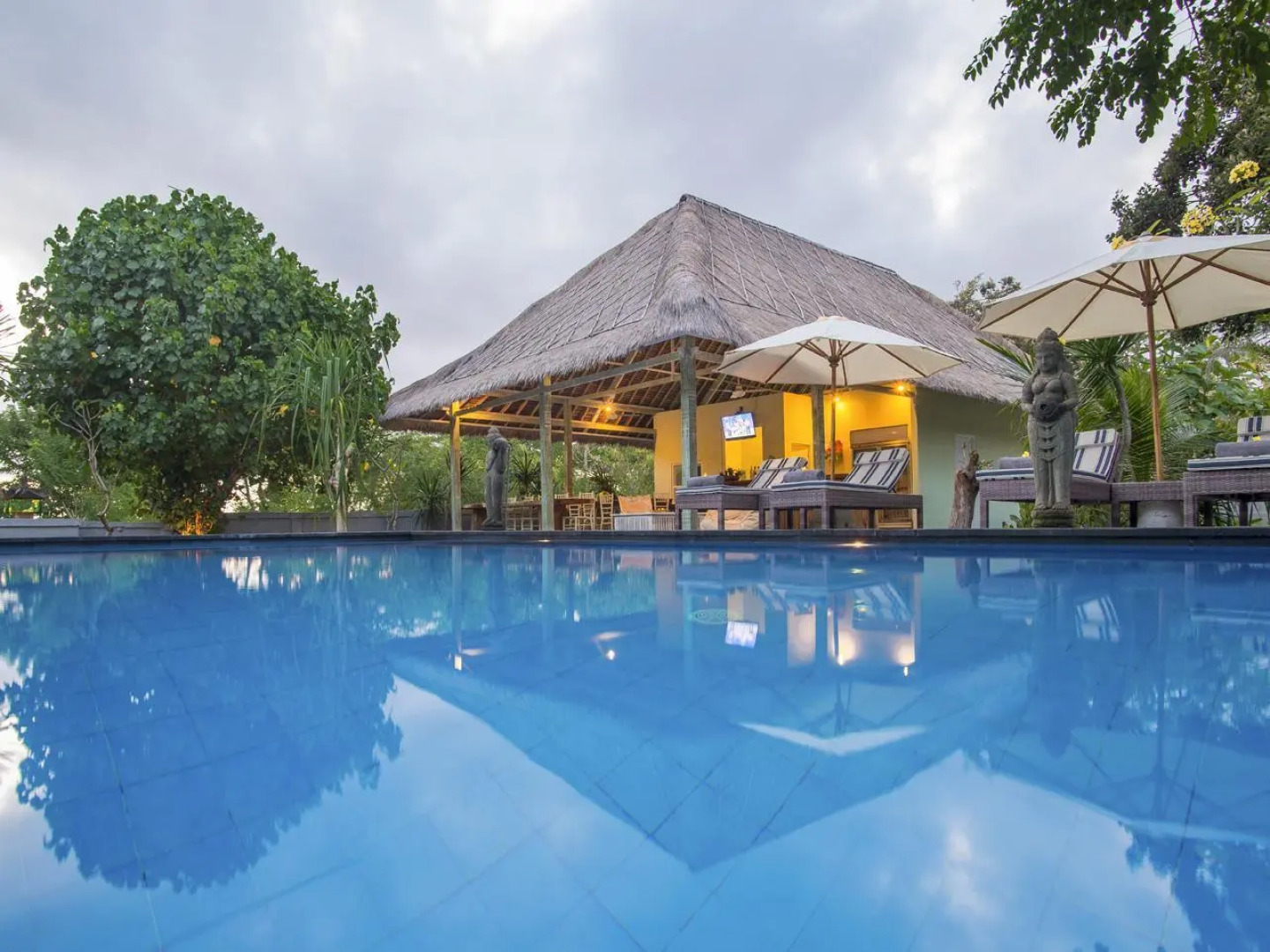 Komodo Garden Bungalow