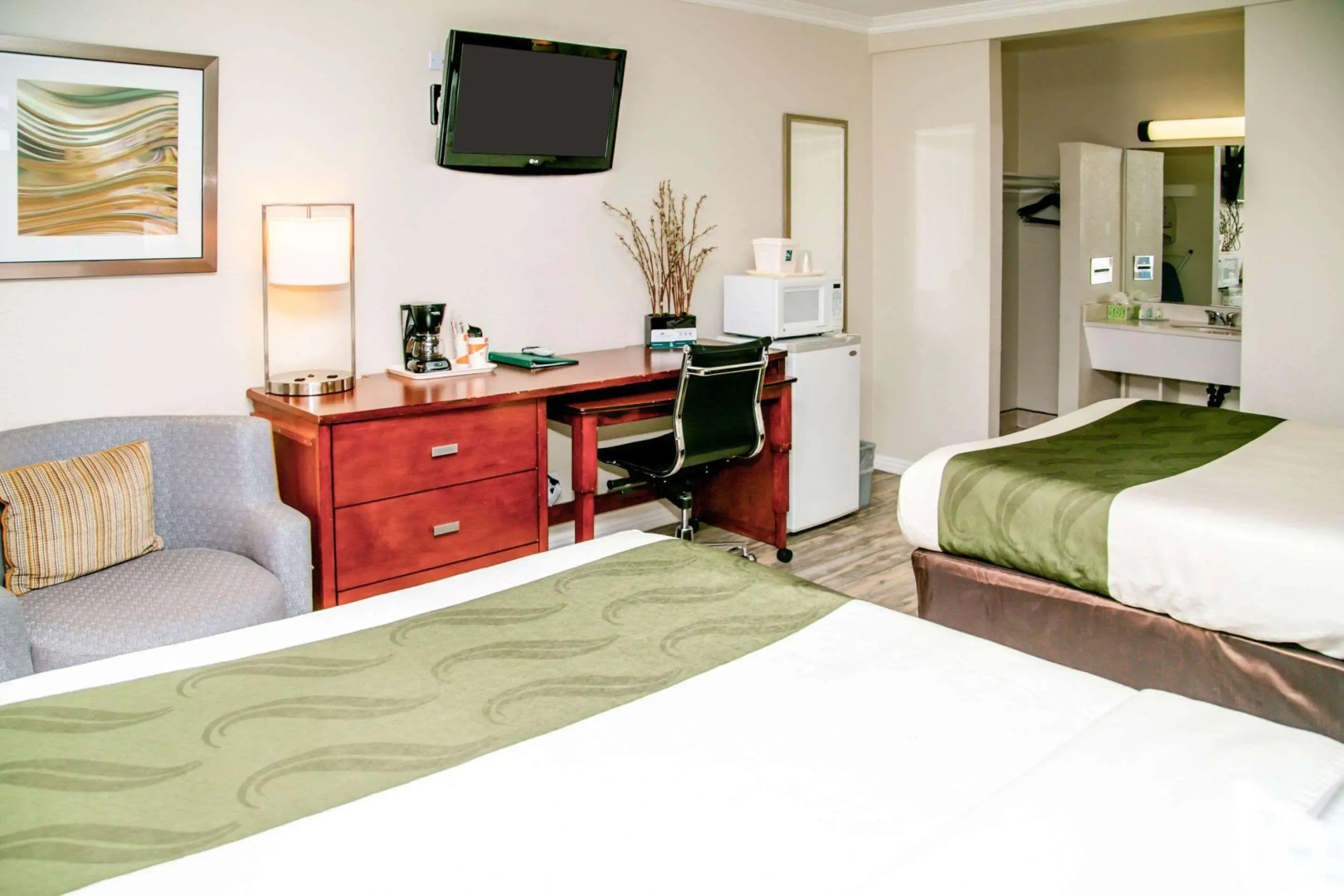 Quality Inn & Suites Thousand Oaks