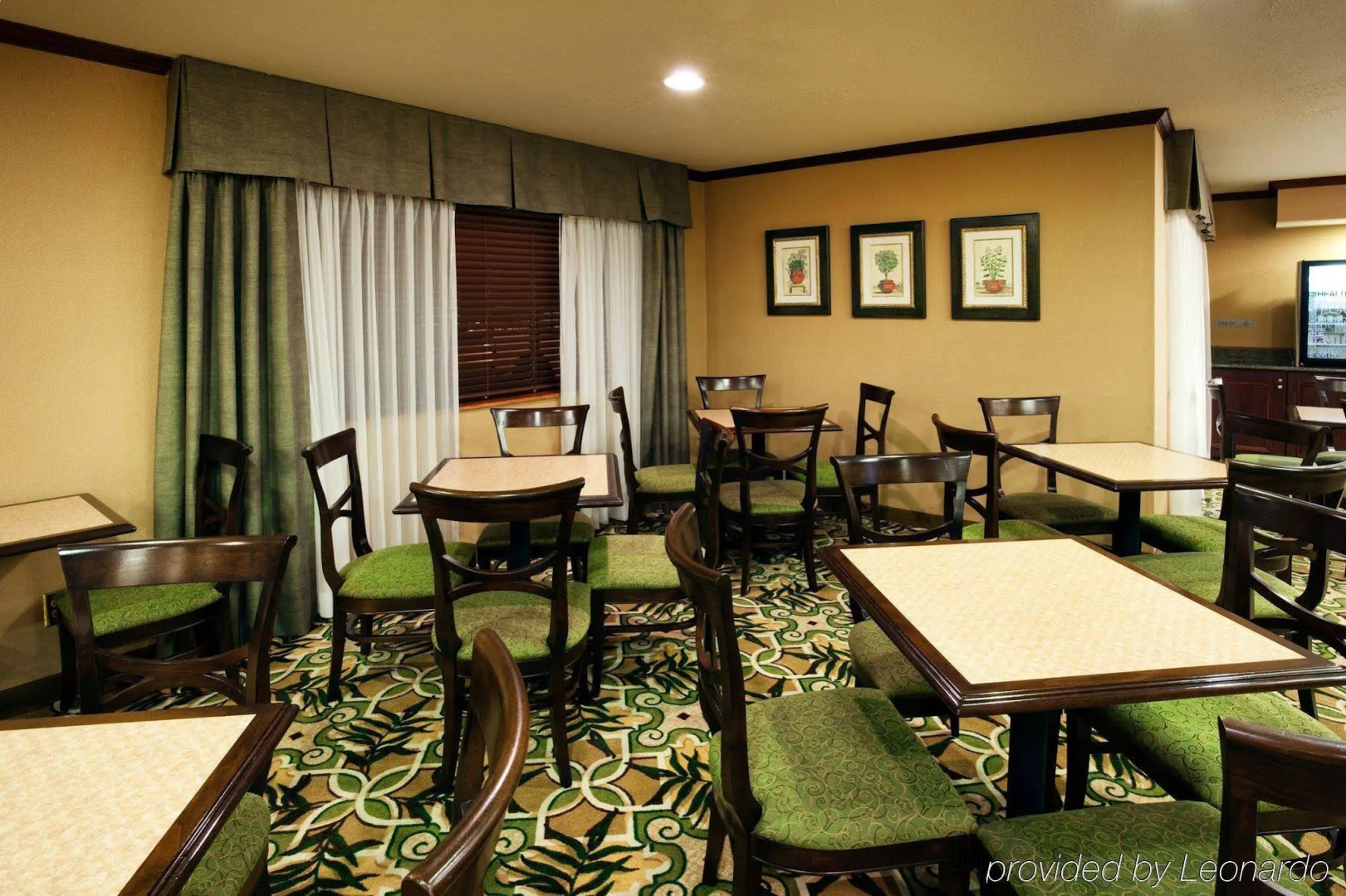 Country Inn & Suites by Radisson, Abingdon, VA