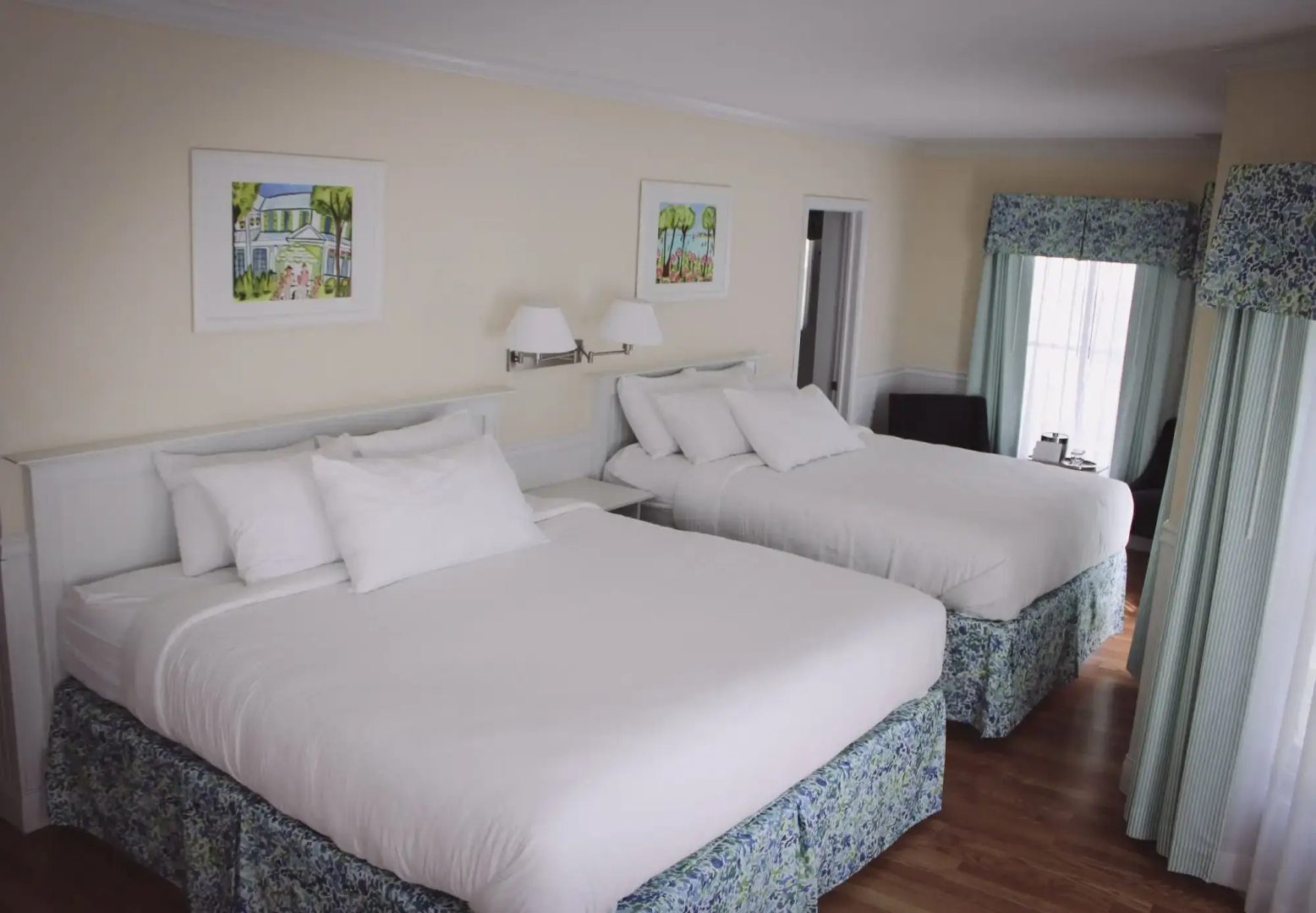 Colonial Inn in Harbor Springs