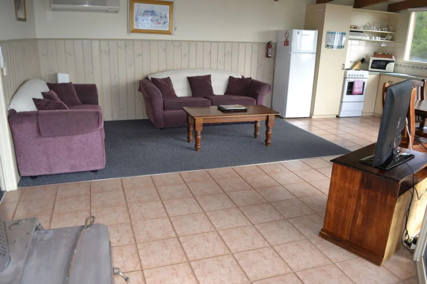 Lorne Cottages Ocean Views - Log Fires & Spas