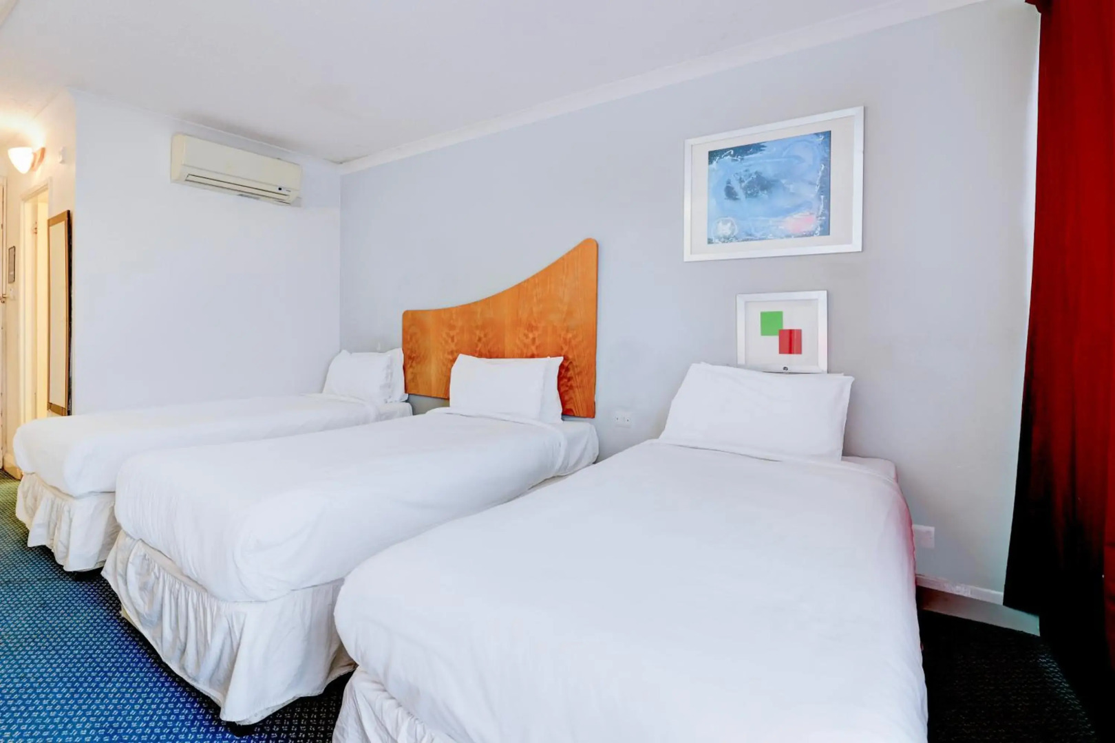 OYO The Chiltern Hotel