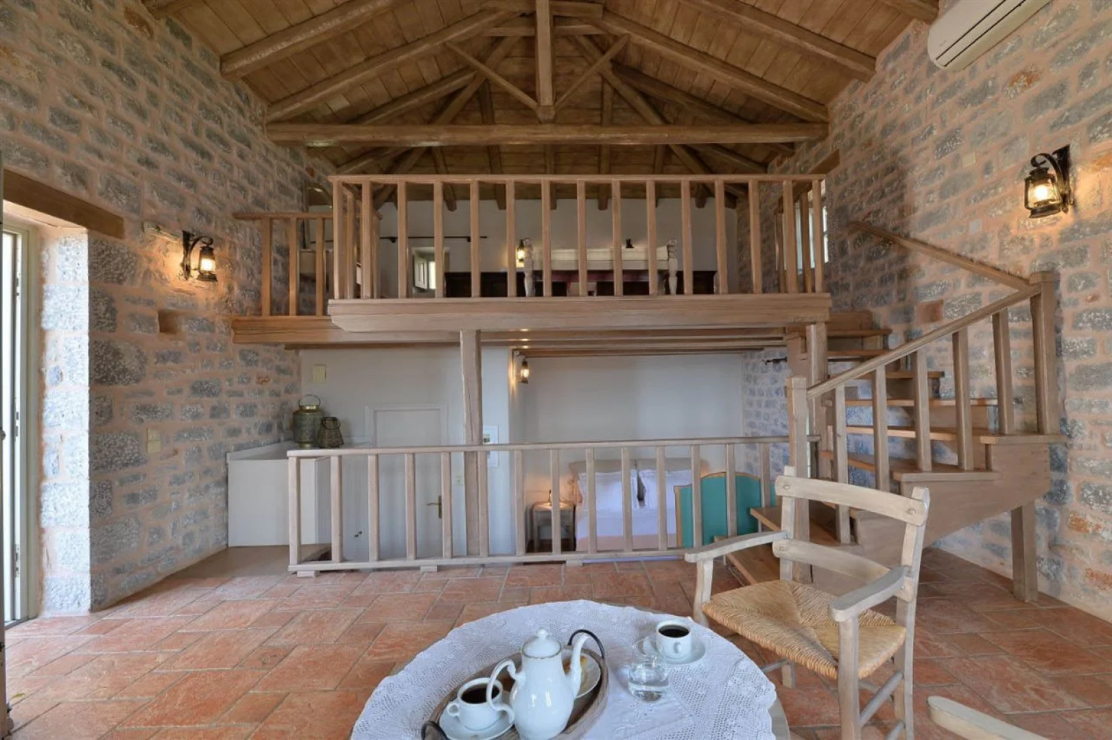 Akrolithi Guesthouse