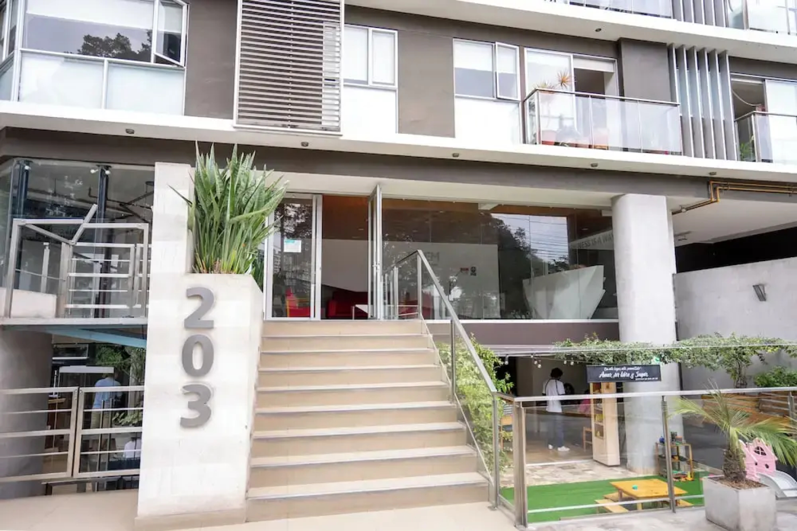 Amazing 1BR with private terrace