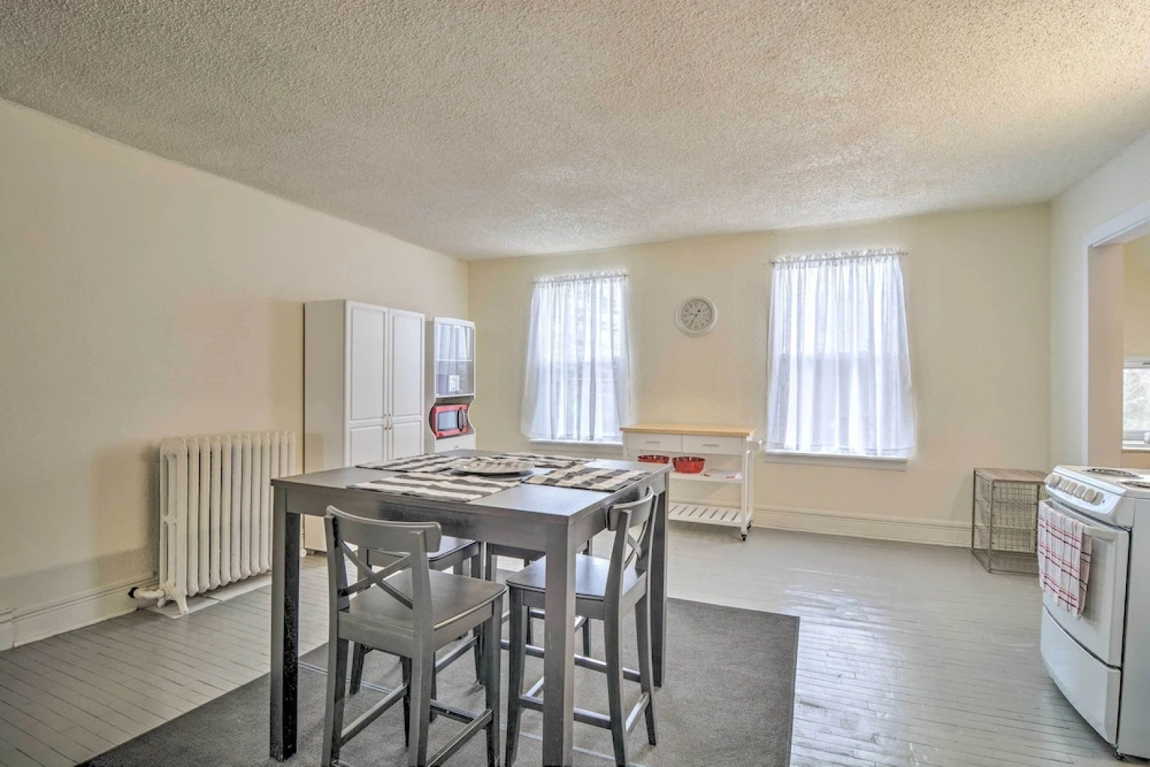 Charming Apartment in the Heart of Sault St Marie!